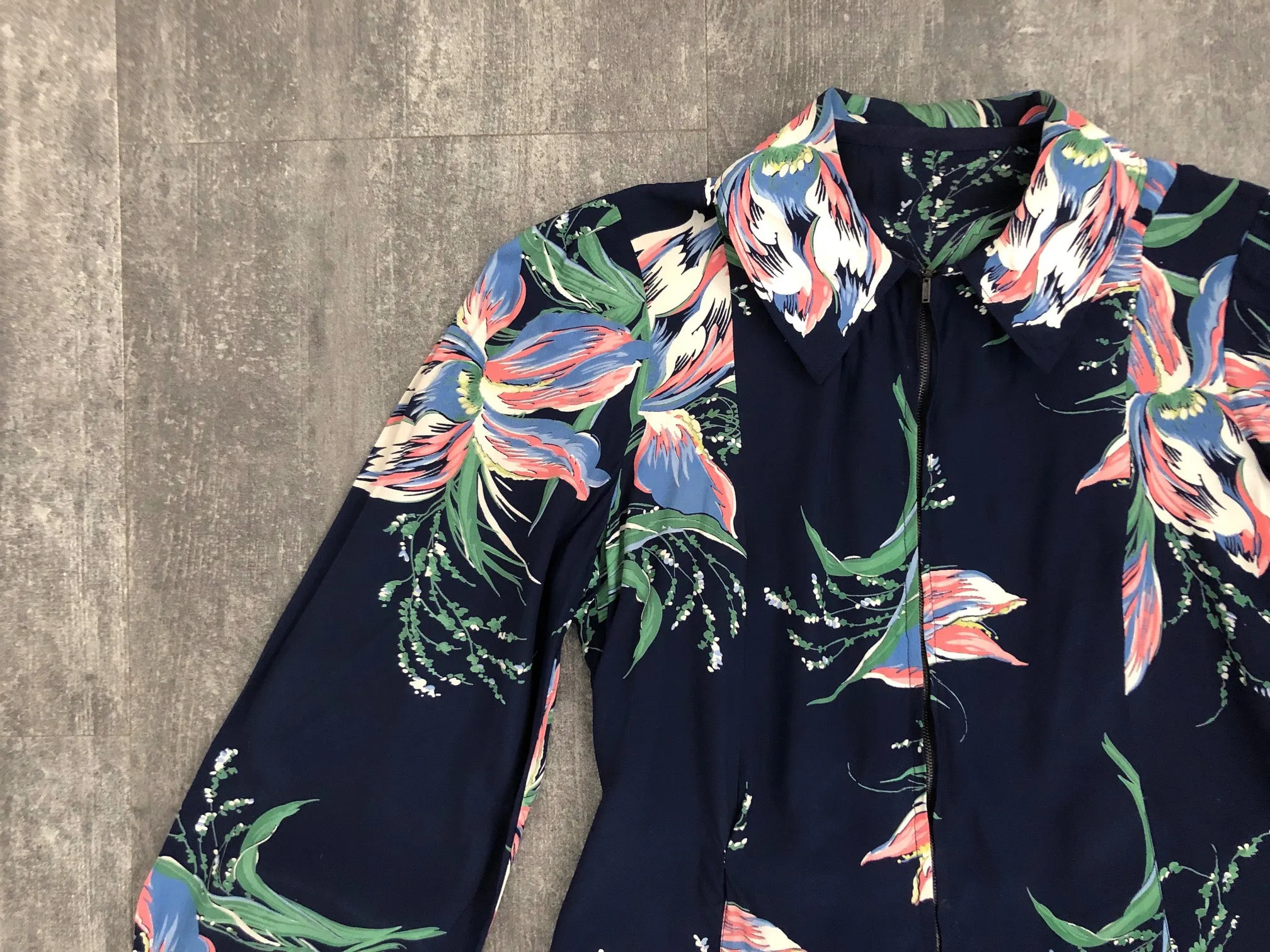 1940s cold rayon top . vintage zip front blouse