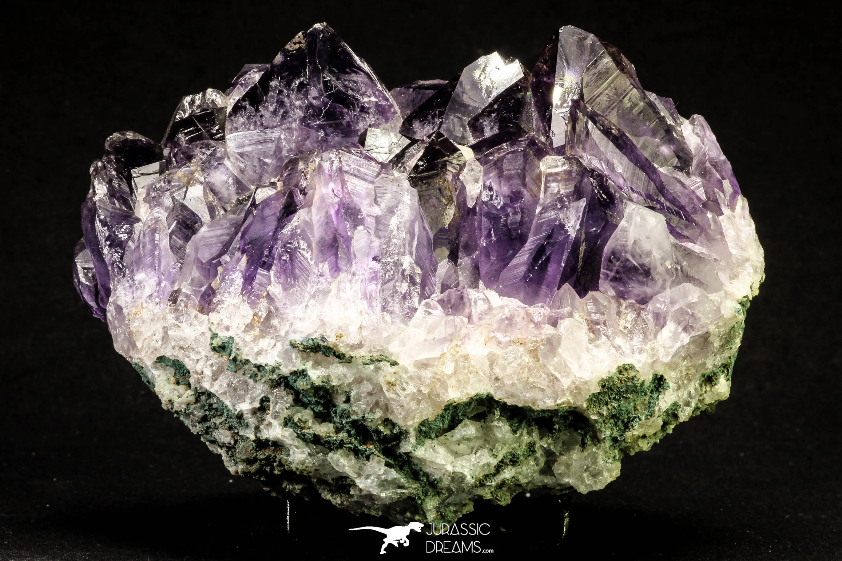 20847 - Beautiful Purple Natural Amethyst Crystals Cluster Minas Gerais District - Brazil