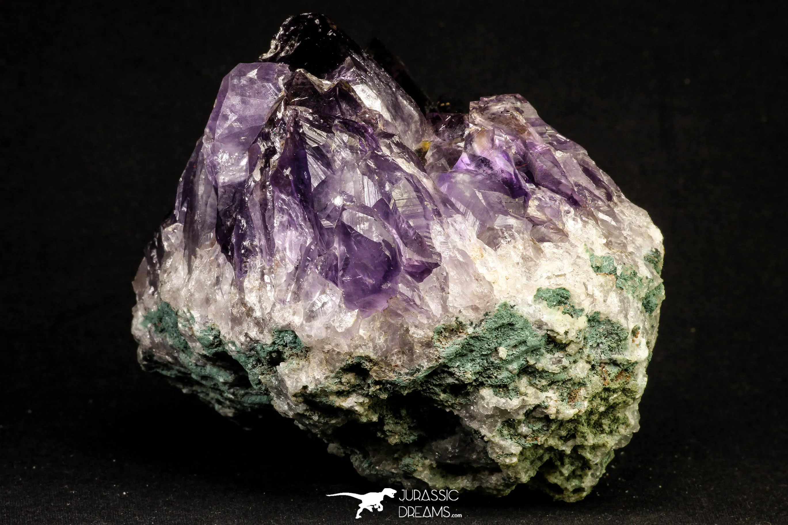 20847 - Beautiful Purple Natural Amethyst Crystals Cluster Minas Gerais District - Brazil