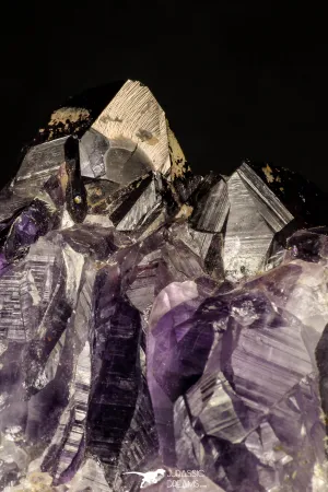 20847 - Beautiful Purple Natural Amethyst Crystals Cluster Minas Gerais District - Brazil