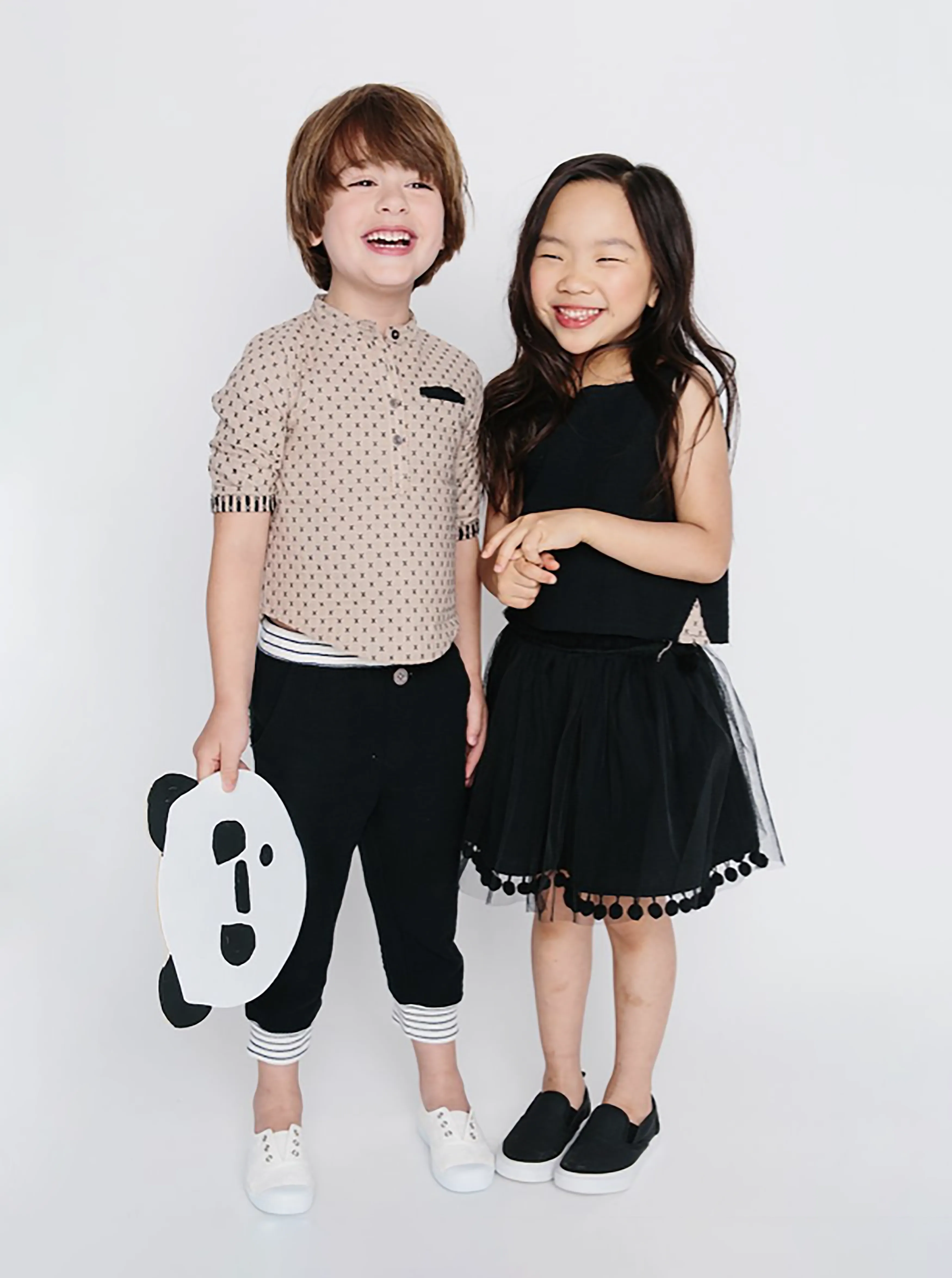 [2y] Oaks of Acorn Black Soho Tank Top
