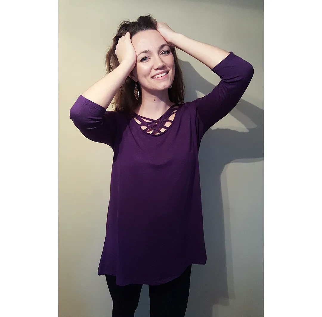 3/4 Sleeve Triple Lattice Front Top