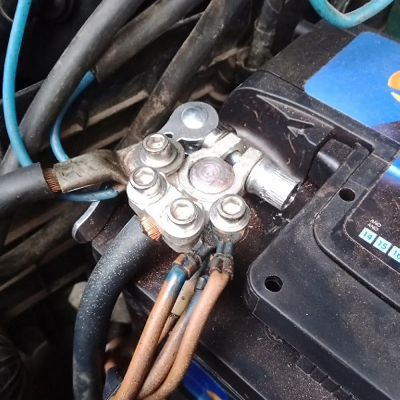 4- Way Automotive Battery Terminals Connector