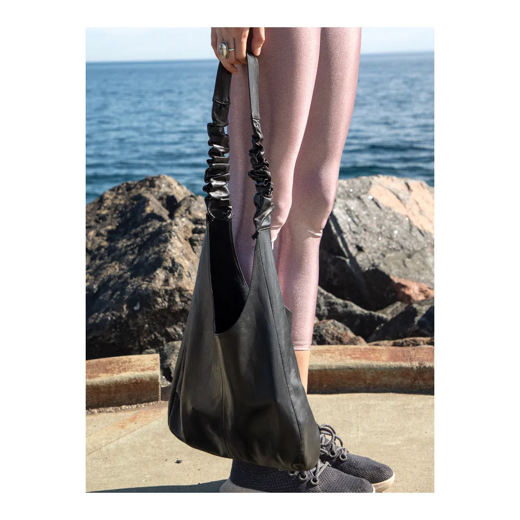 Aili Tote Bag