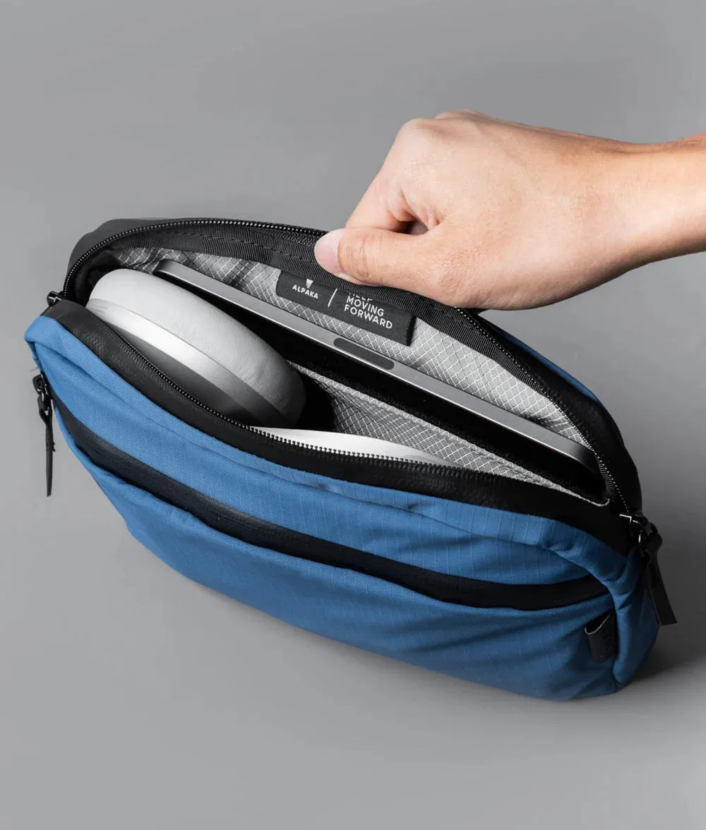 Alpaka Flight Sling 2L