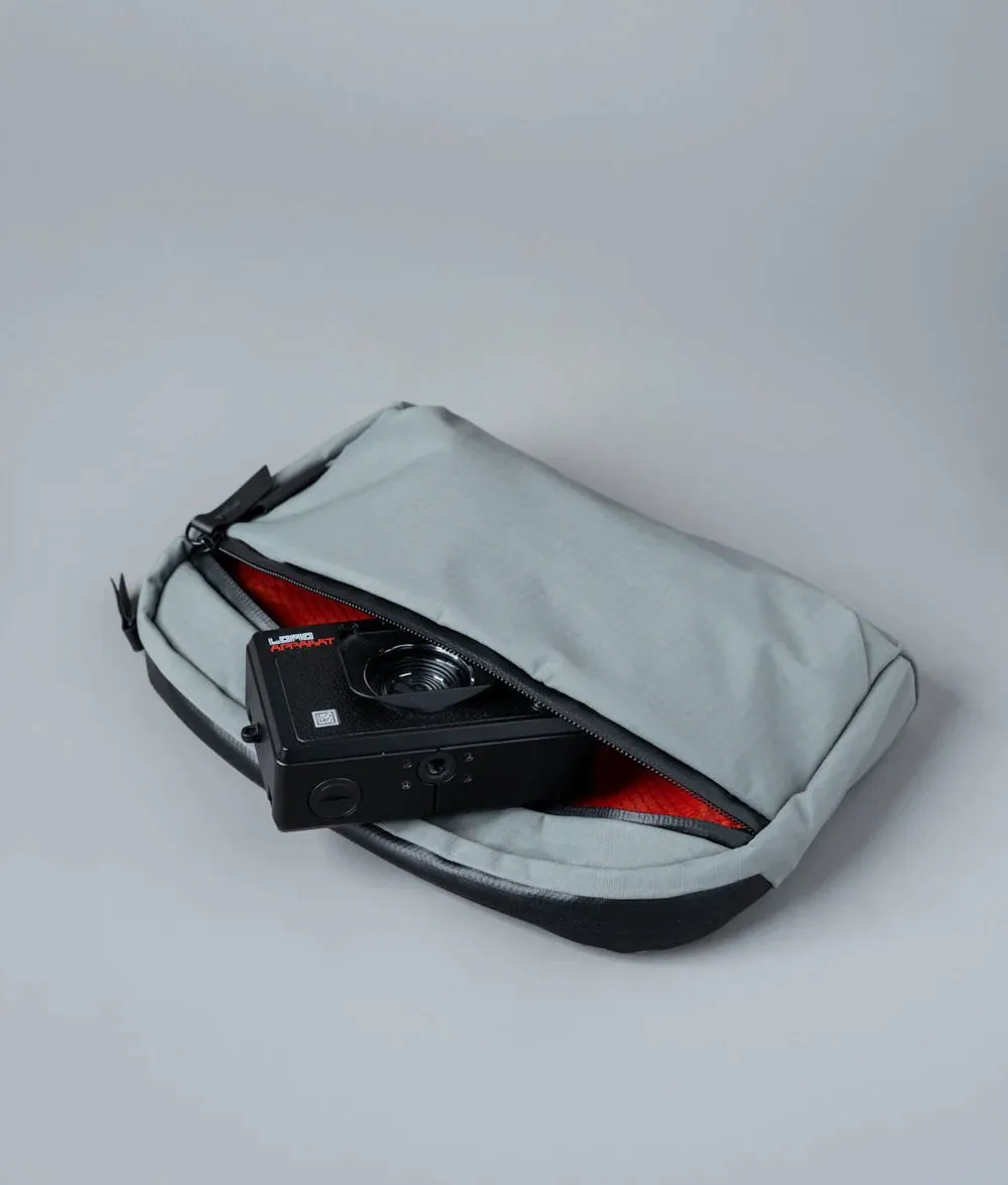 Alpaka Flight Sling 2L