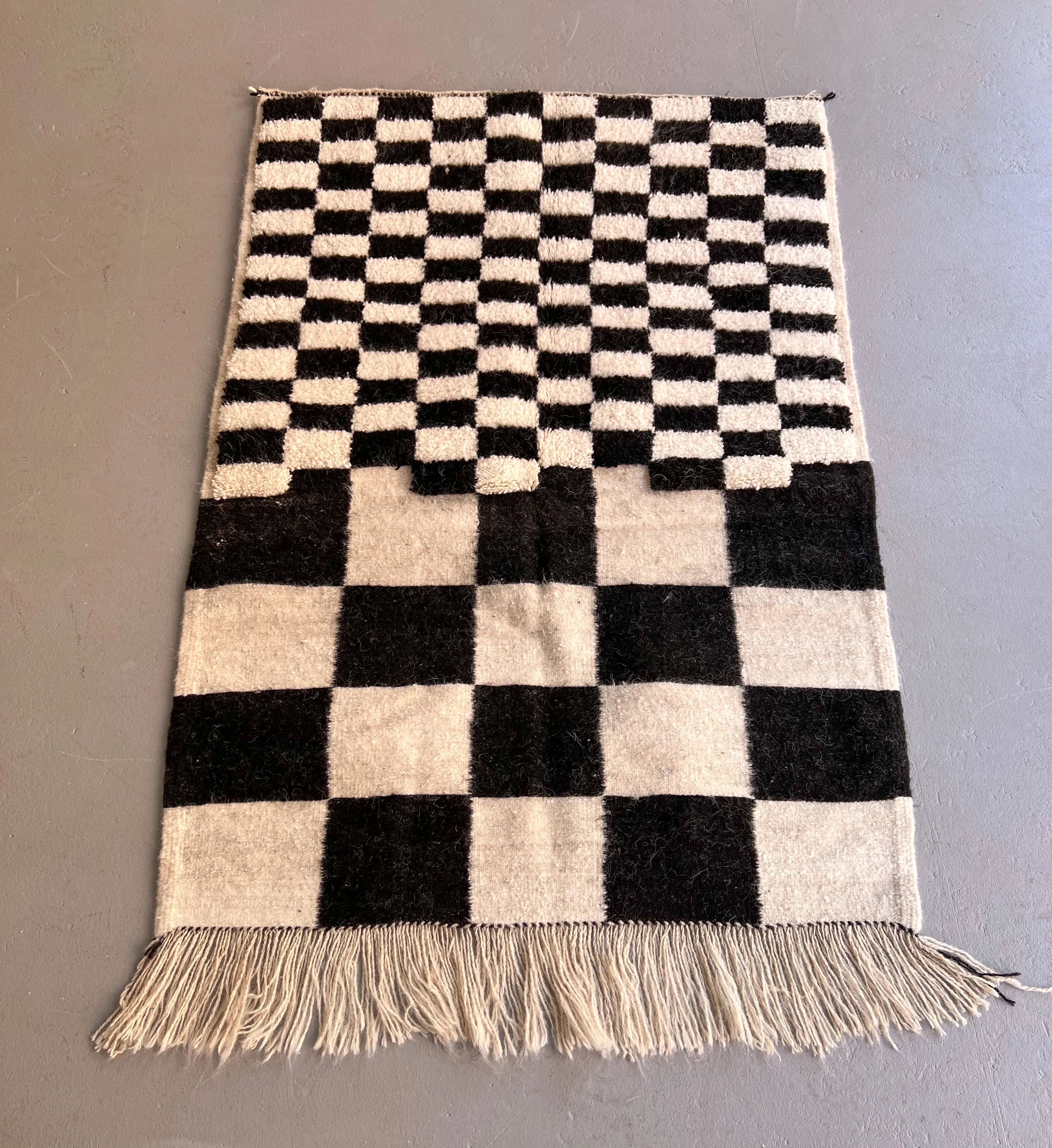 Anzal's Dimensional Lattice Rug