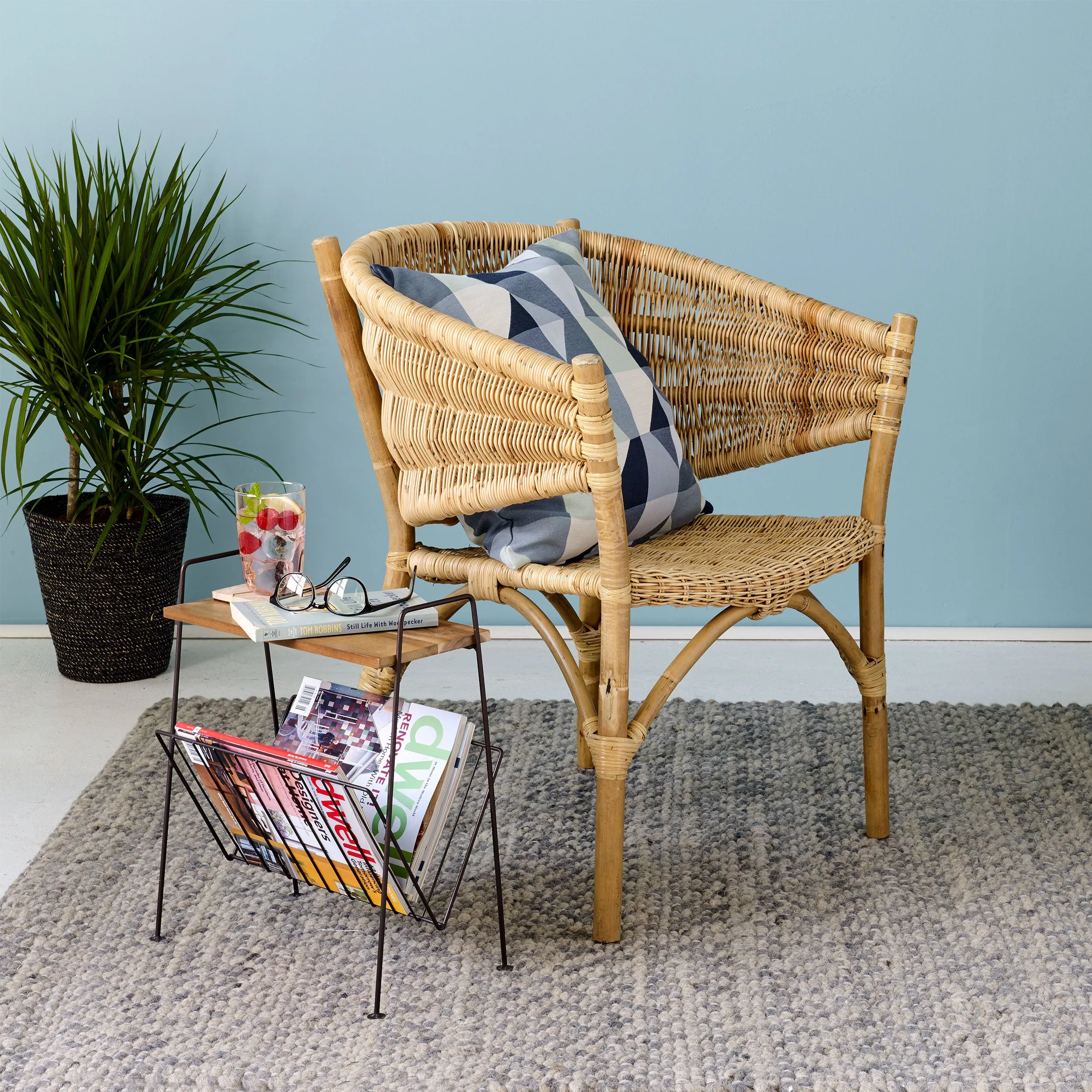 AVELLO ARM CHAIR