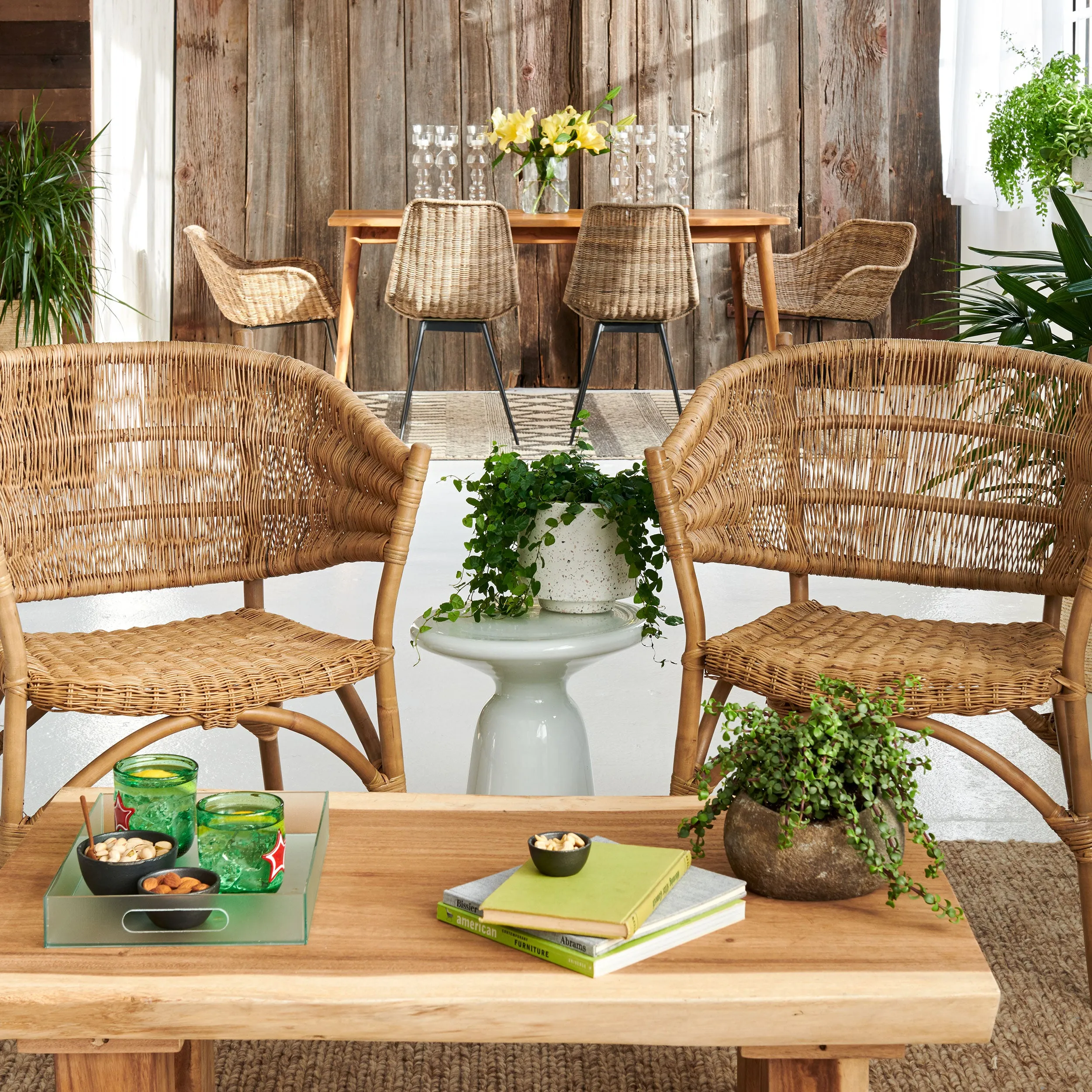 AVELLO ARM CHAIR