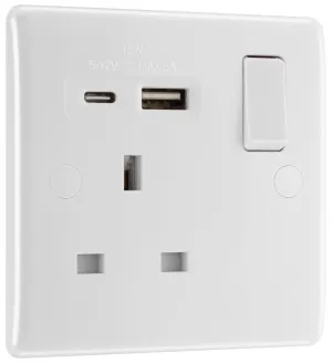 BG 821UAC18 White Round Edge 13A Single Switched Power Socket   USB A C (18W)