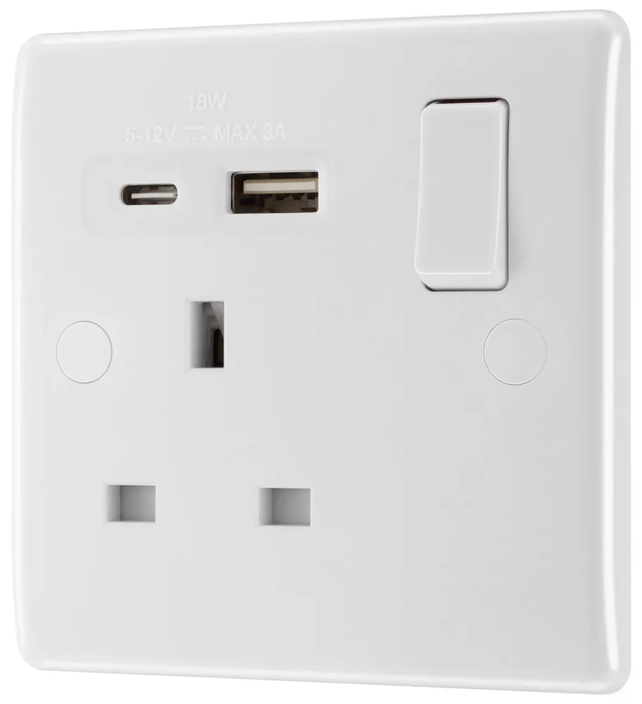 BG 821UAC18 White Round Edge 13A Single Switched Power Socket   USB A C (18W)