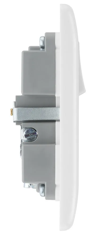 BG 821UAC18 White Round Edge 13A Single Switched Power Socket   USB A C (18W)