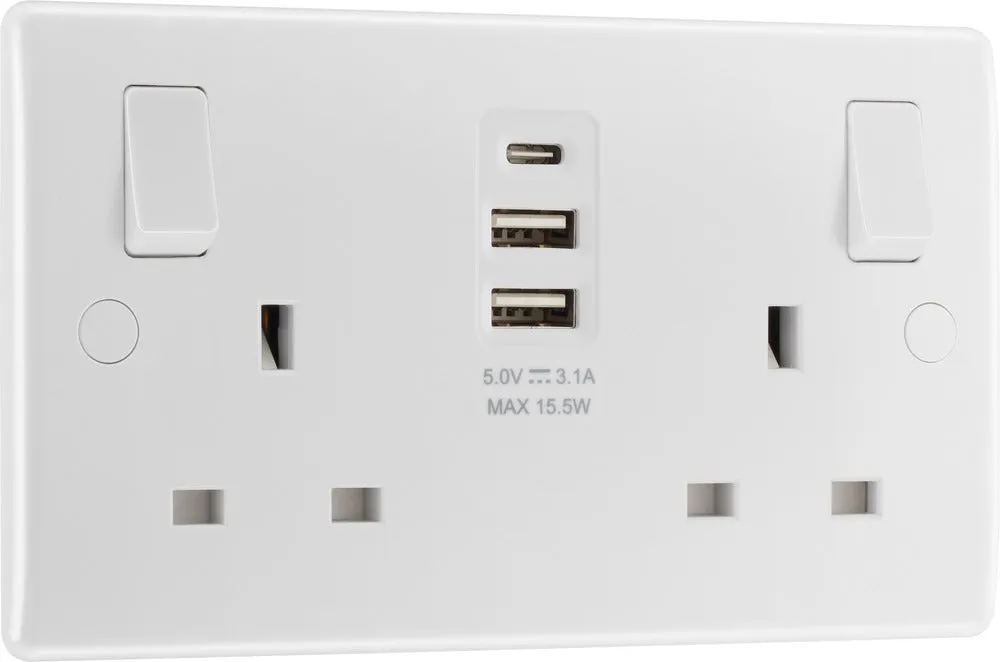 BG 822UAAC15 White Round Edge 13A Double Socket   2xUSB A  1xUSB C(15W)