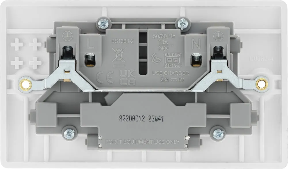 BG 822UAC12 White Round Edge 13A Double Switched Power Socket   USB A C (12W)