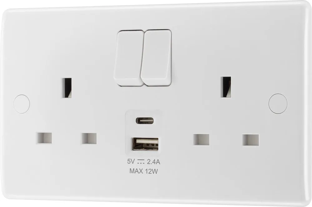 BG 822UAC12 White Round Edge 13A Double Switched Power Socket   USB A C (12W)