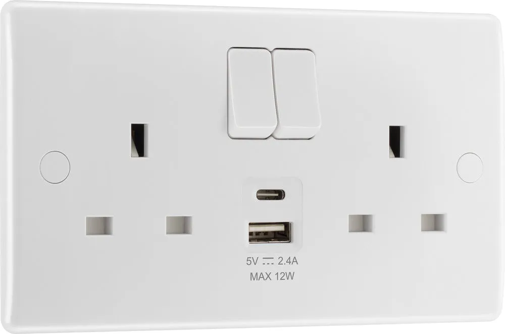 BG 822UAC12 White Round Edge 13A Double Switched Power Socket   USB A C (12W)