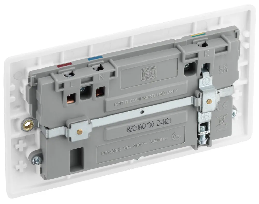 BG 822UACC30 White Round Edge 13A Double Socket   2xUSB C  1xUSB A(30W)