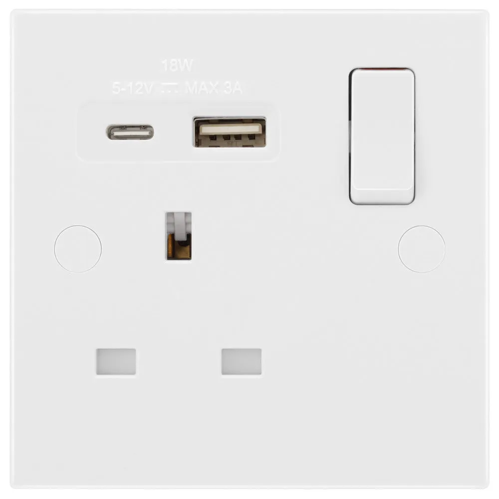 BG 921UAC18 White Square Edge 13A Single Switched Power Socket   USB A C (18W)