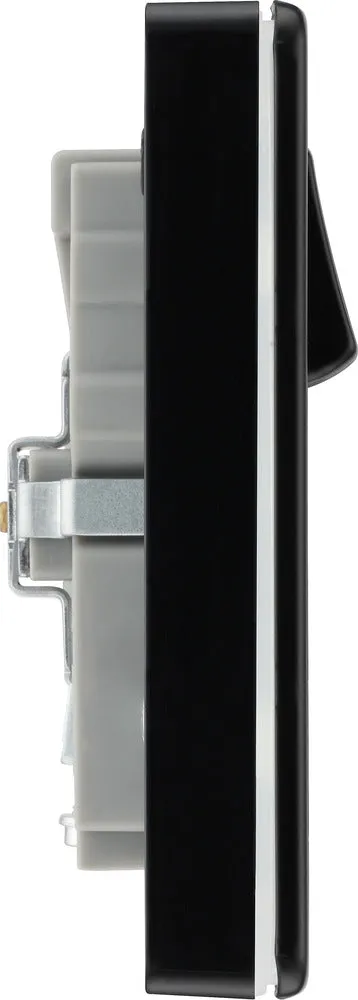 BG FFB22UAAC15B Flatplate Screwless Double Socket   2xUSB A  1xUSB C(15W) - Black Insert - Matt Black