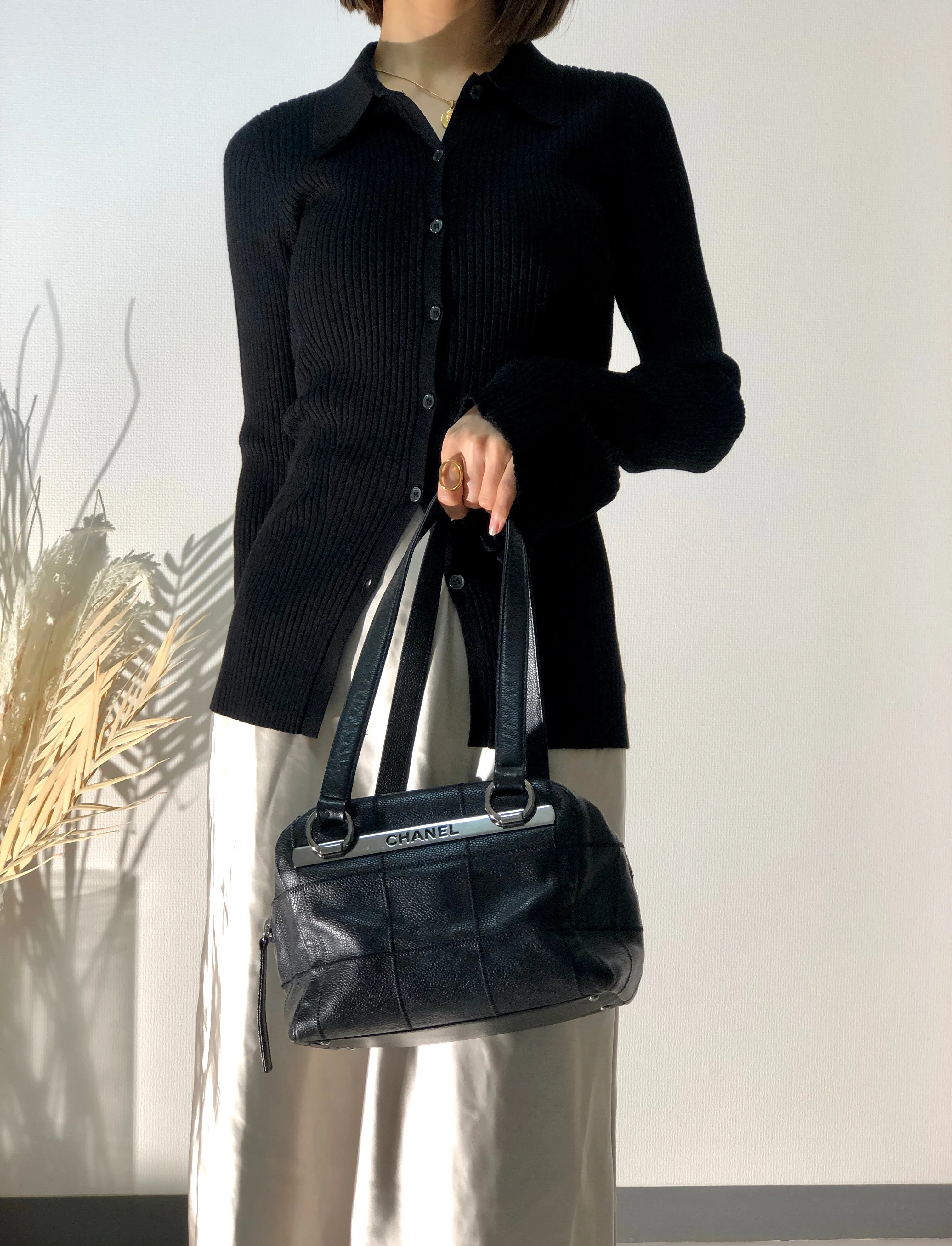 CHANEL Chocolate Bar Leather Shoulder bag Boston bag Black Vintage haptki