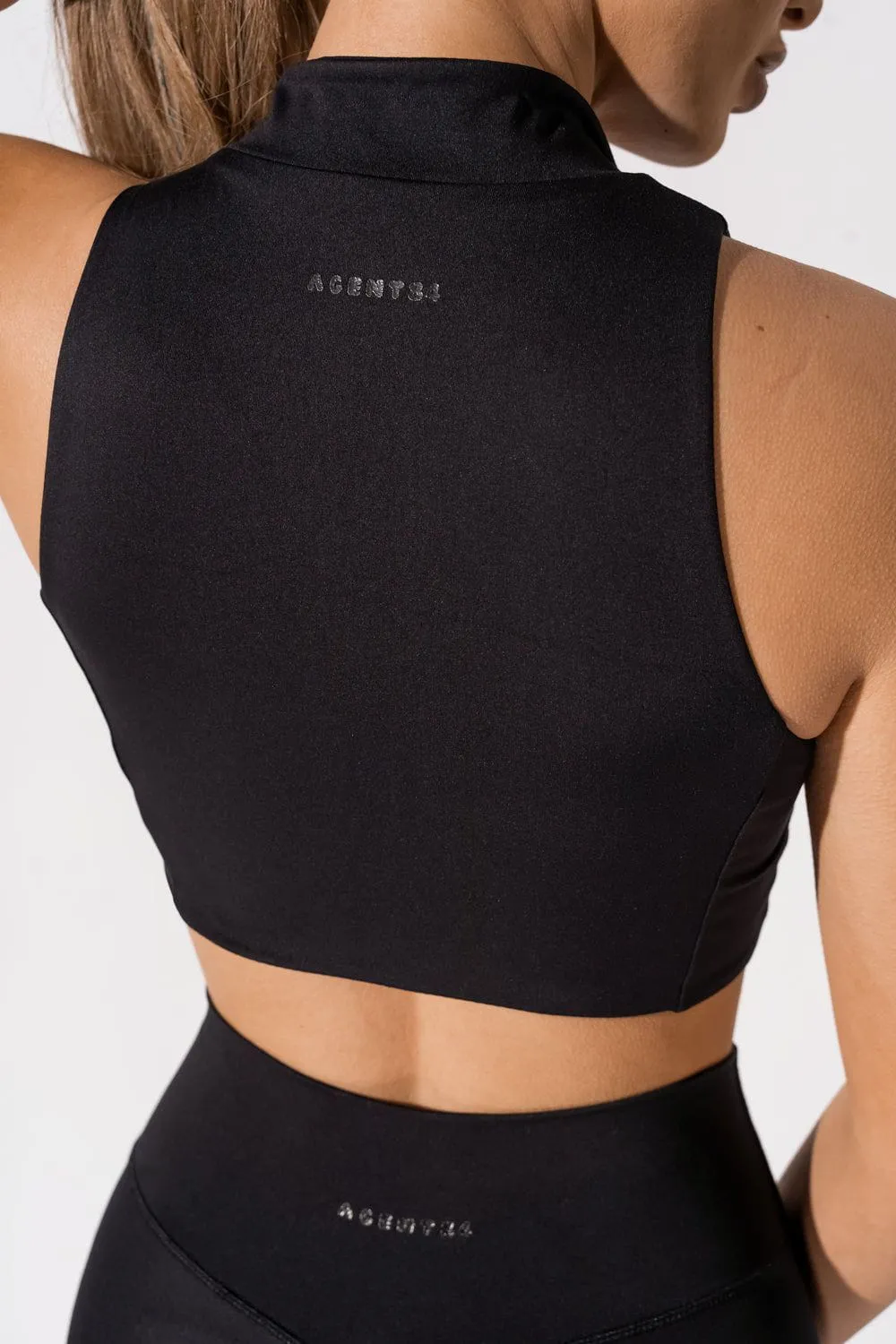 Contour Zip Crop - Black Widow