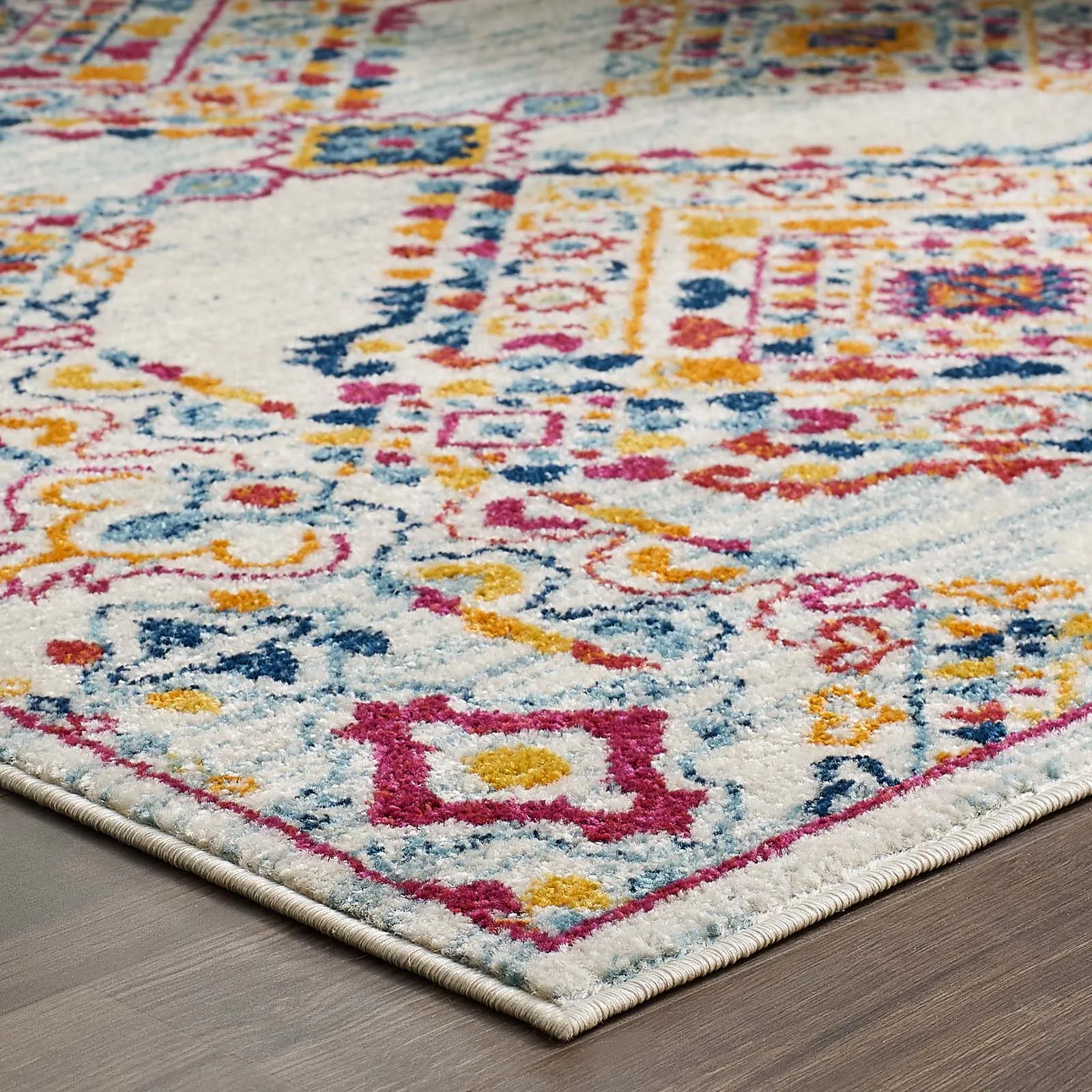 ENTOURAGE KHALIDA DISTRESSED FLORAL LATTICE