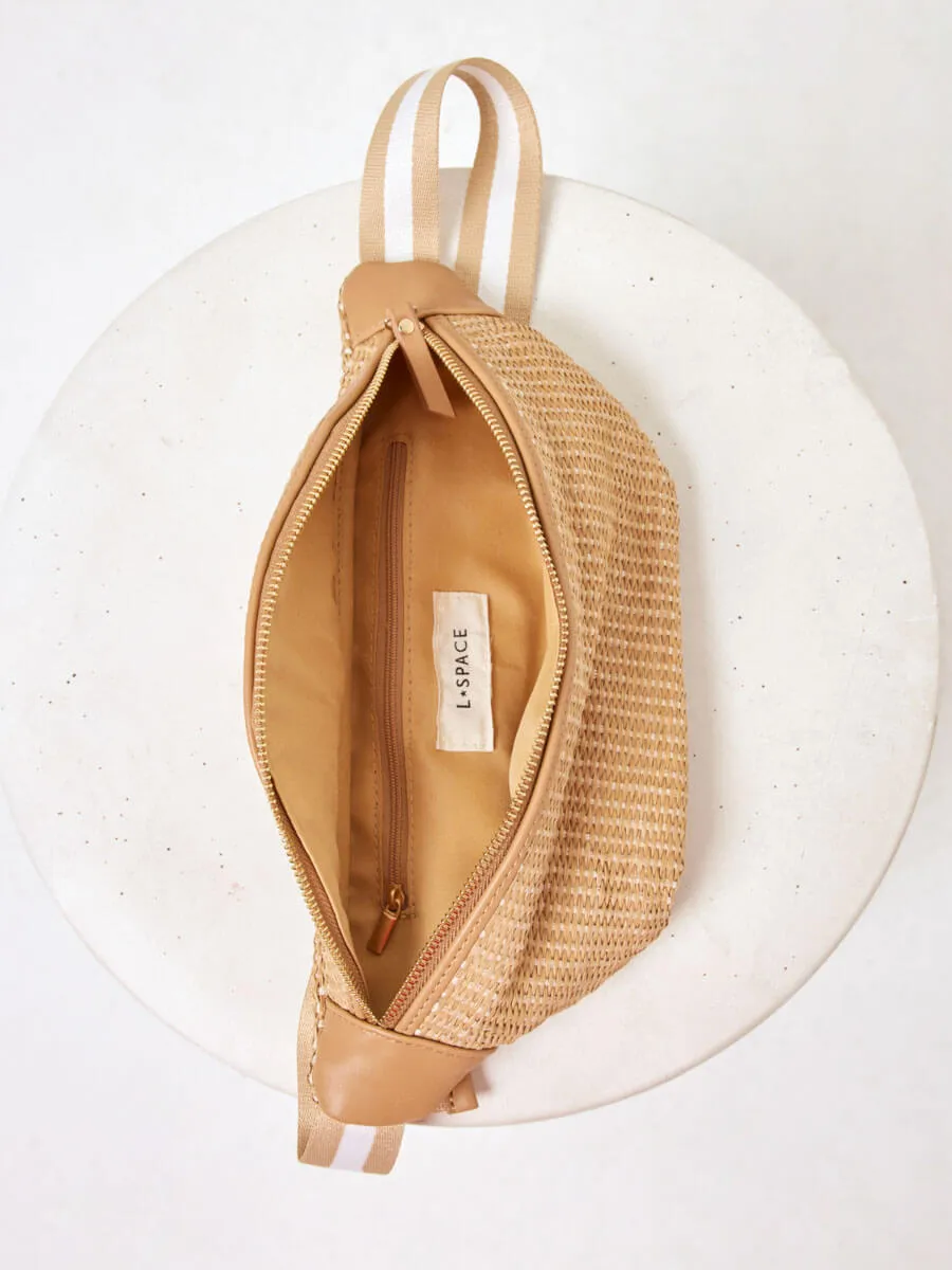 Evie Straw Fanny Pack In Natural
