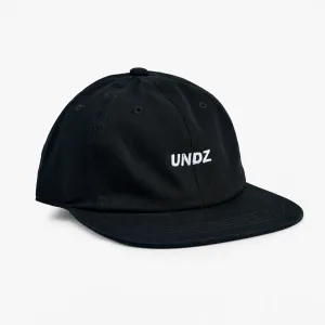 FLAT BILL HAT BLACK - UNDZ