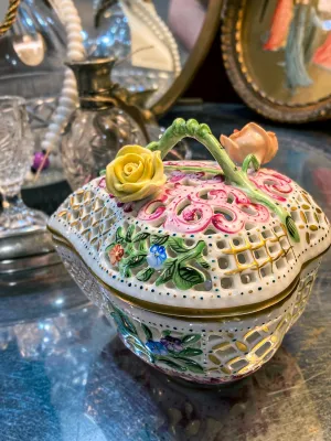Herend Hand Painted Floral Lattice Reticulated Porcelain Rose Heart Box