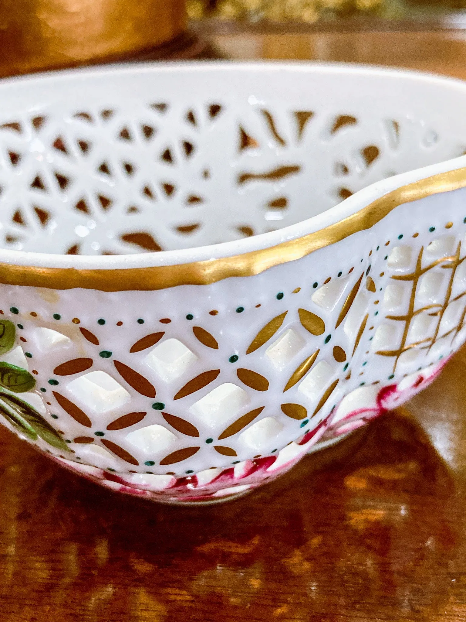 Herend Hand Painted Floral Lattice Reticulated Porcelain Rose Heart Box