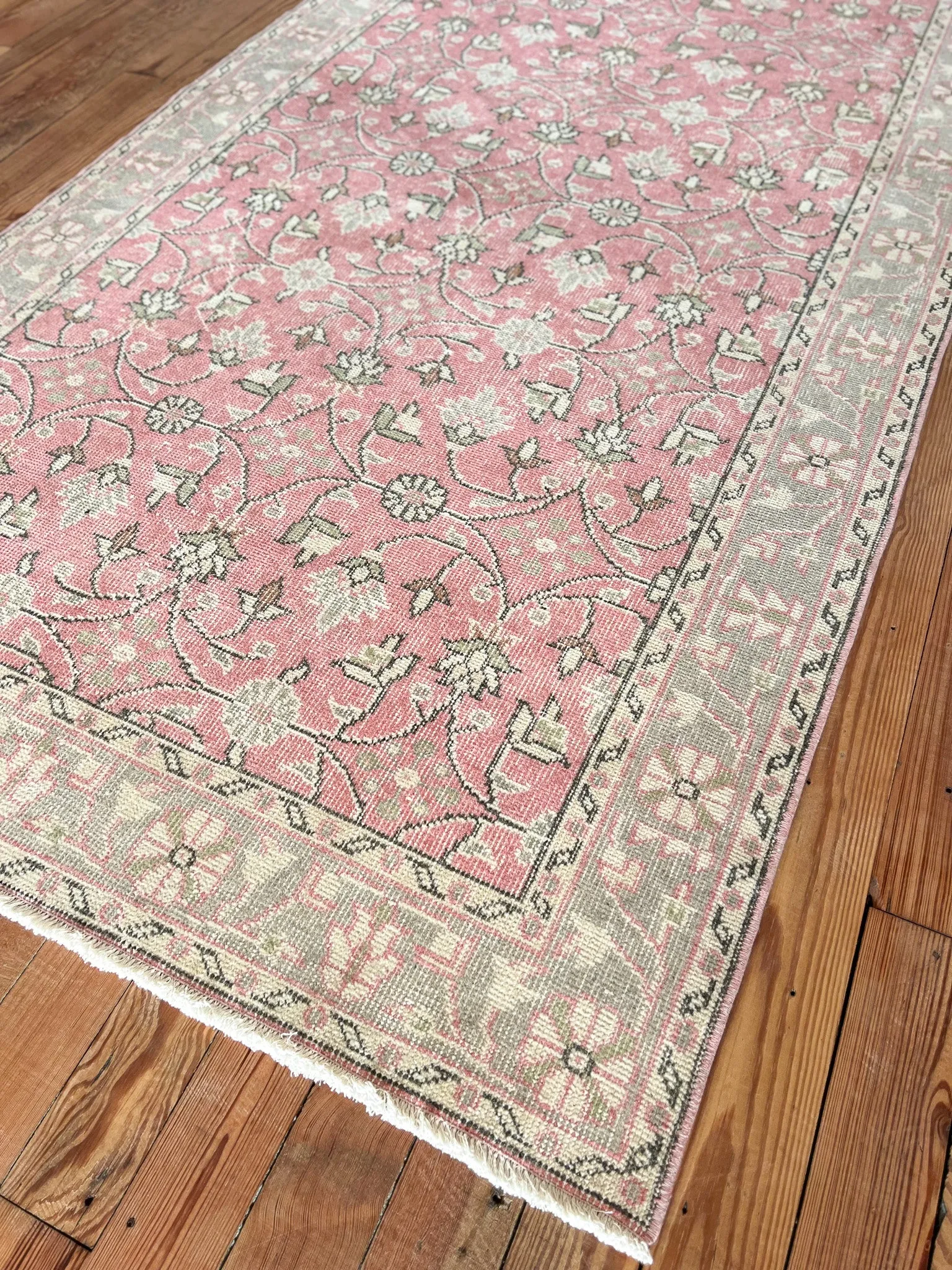 Lattice 4' x 7'3