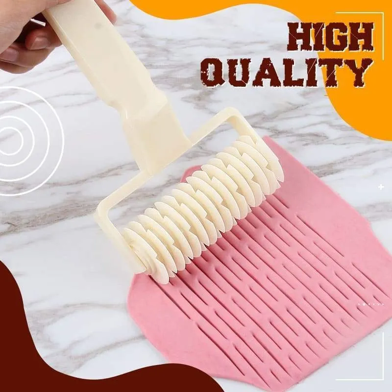 Lattice pastry roller cutter