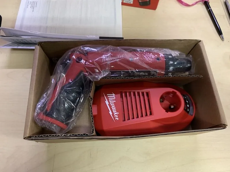 Milwaukee M4 D-202B Cordless Drill Driver / Battery Screwdriver