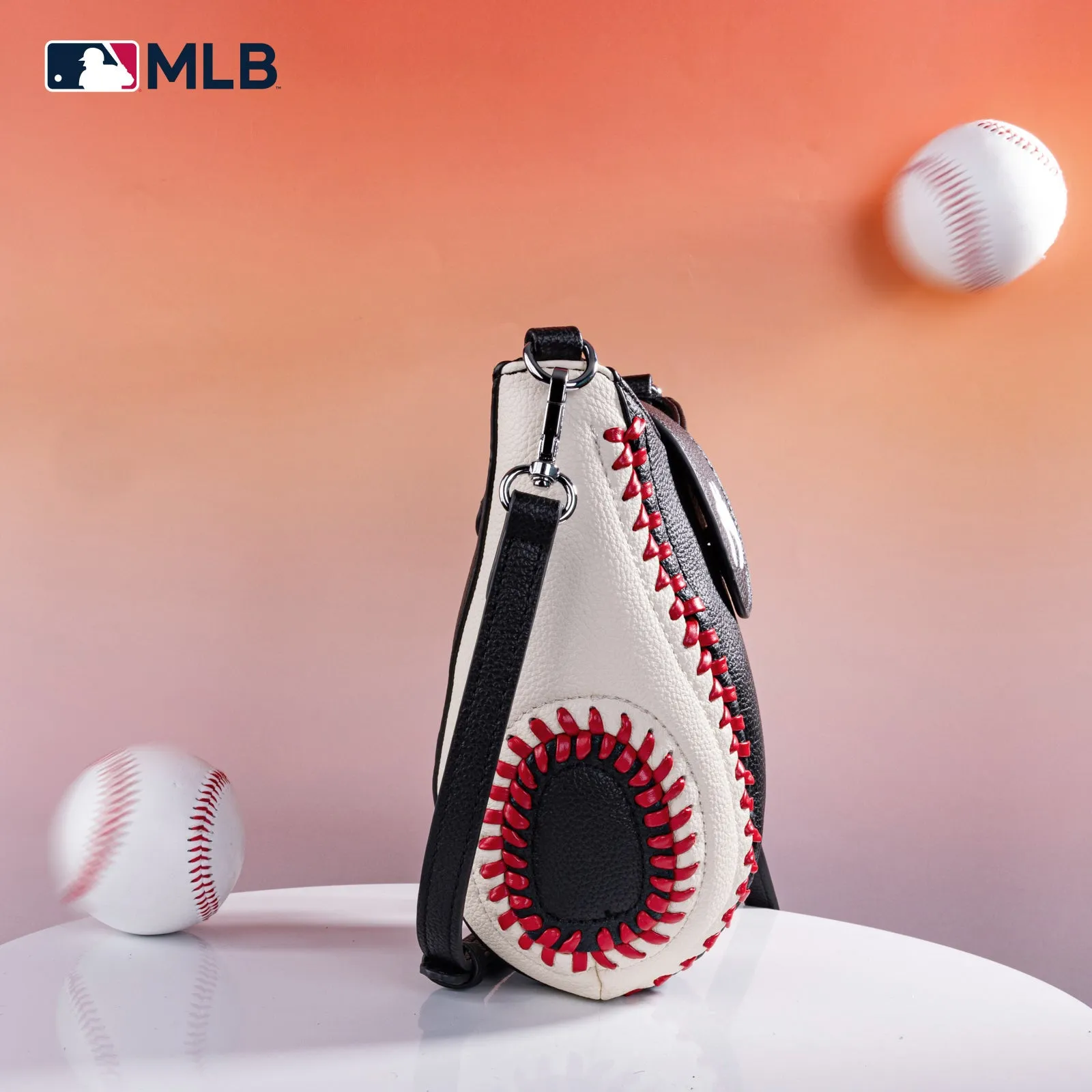 MLB-NY105   MLB New York Yankees Team  Baseball Stitch Crossbody -Black