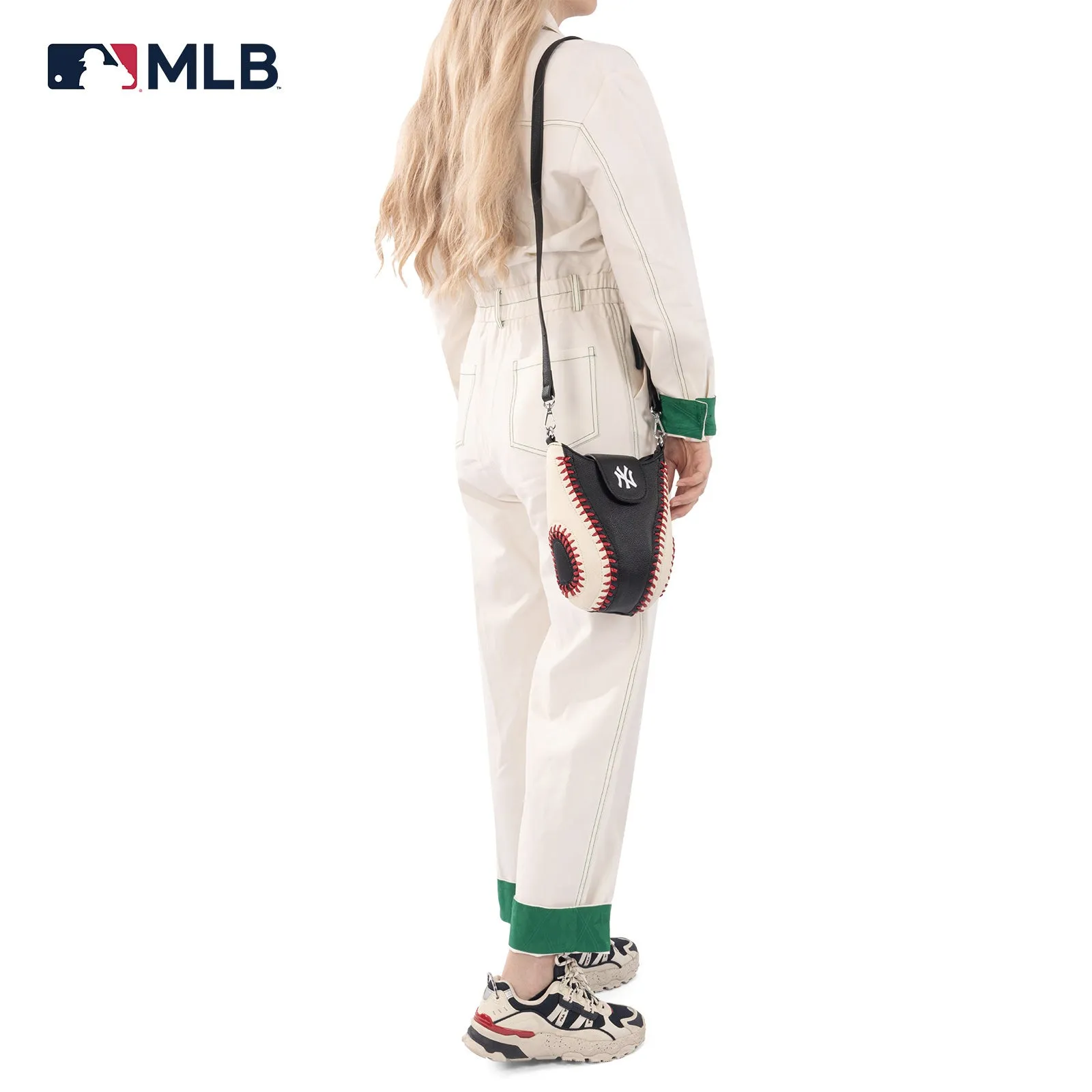 MLB-NY105   MLB New York Yankees Team  Baseball Stitch Crossbody -Black