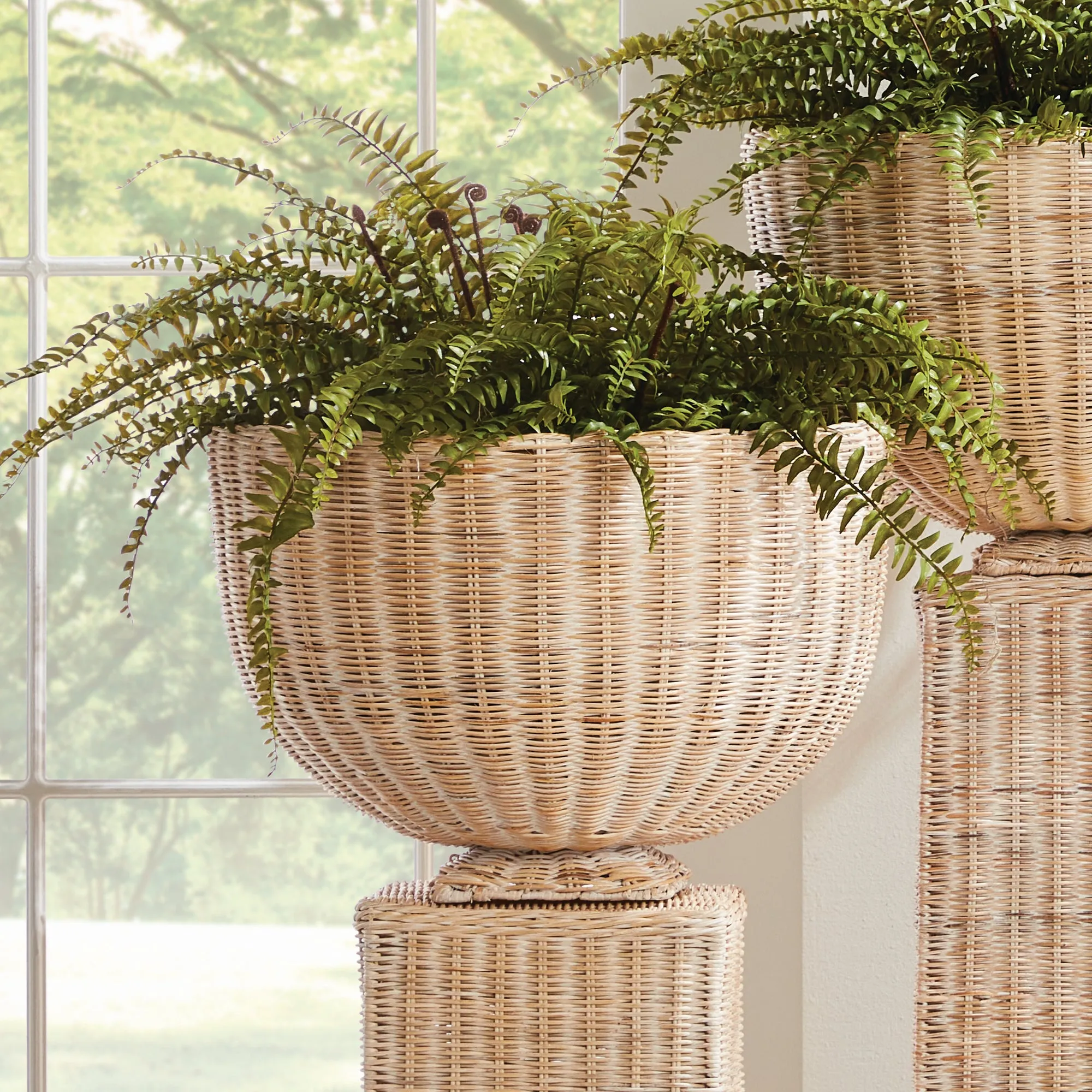 NAPA Home & Garden, CHARLESTON RATTAN FOOTED BOWL,N4YM01