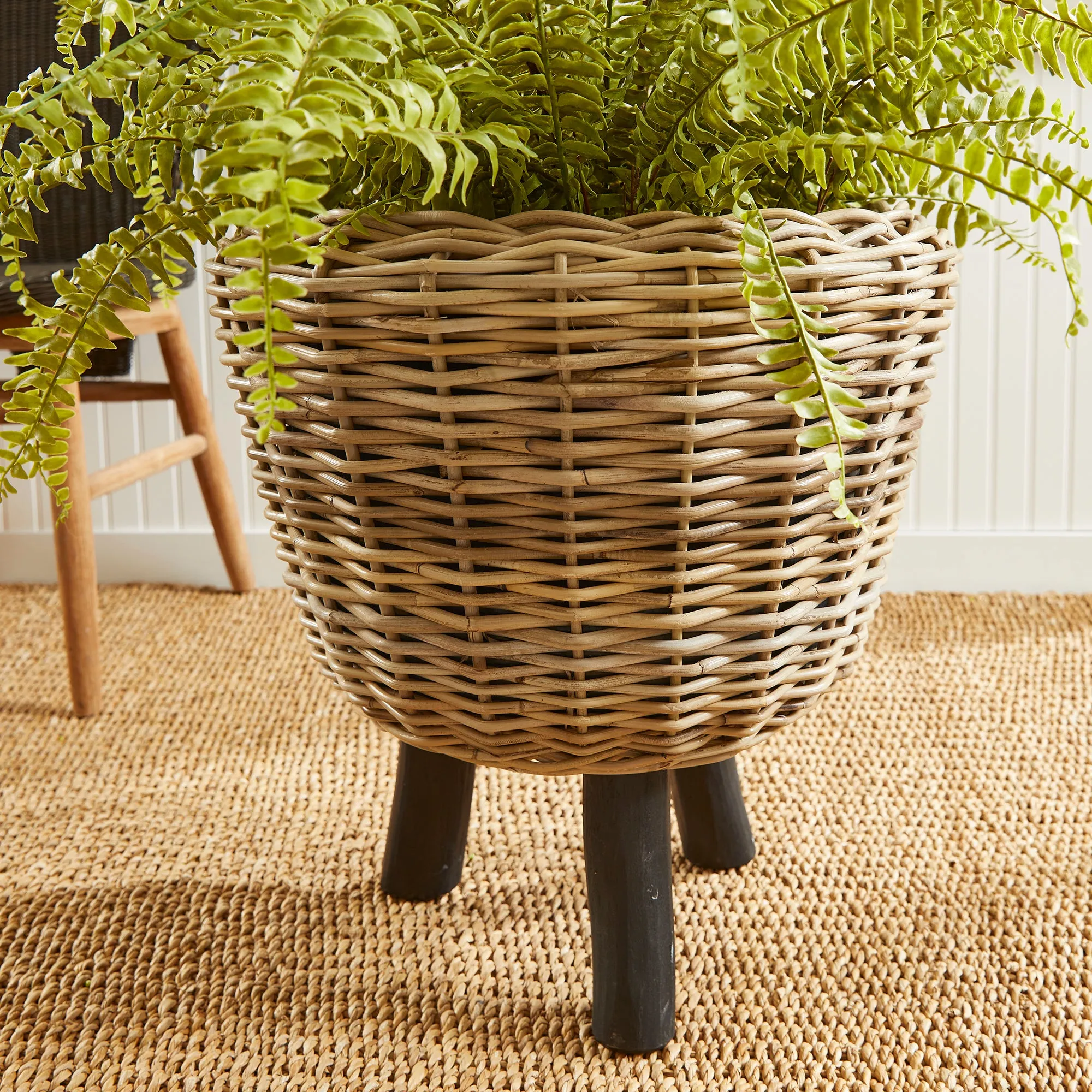 NAPA Home & Garden, WOVEN RATTAN DRY BASKET PLANT RISER 21.25",NNV427