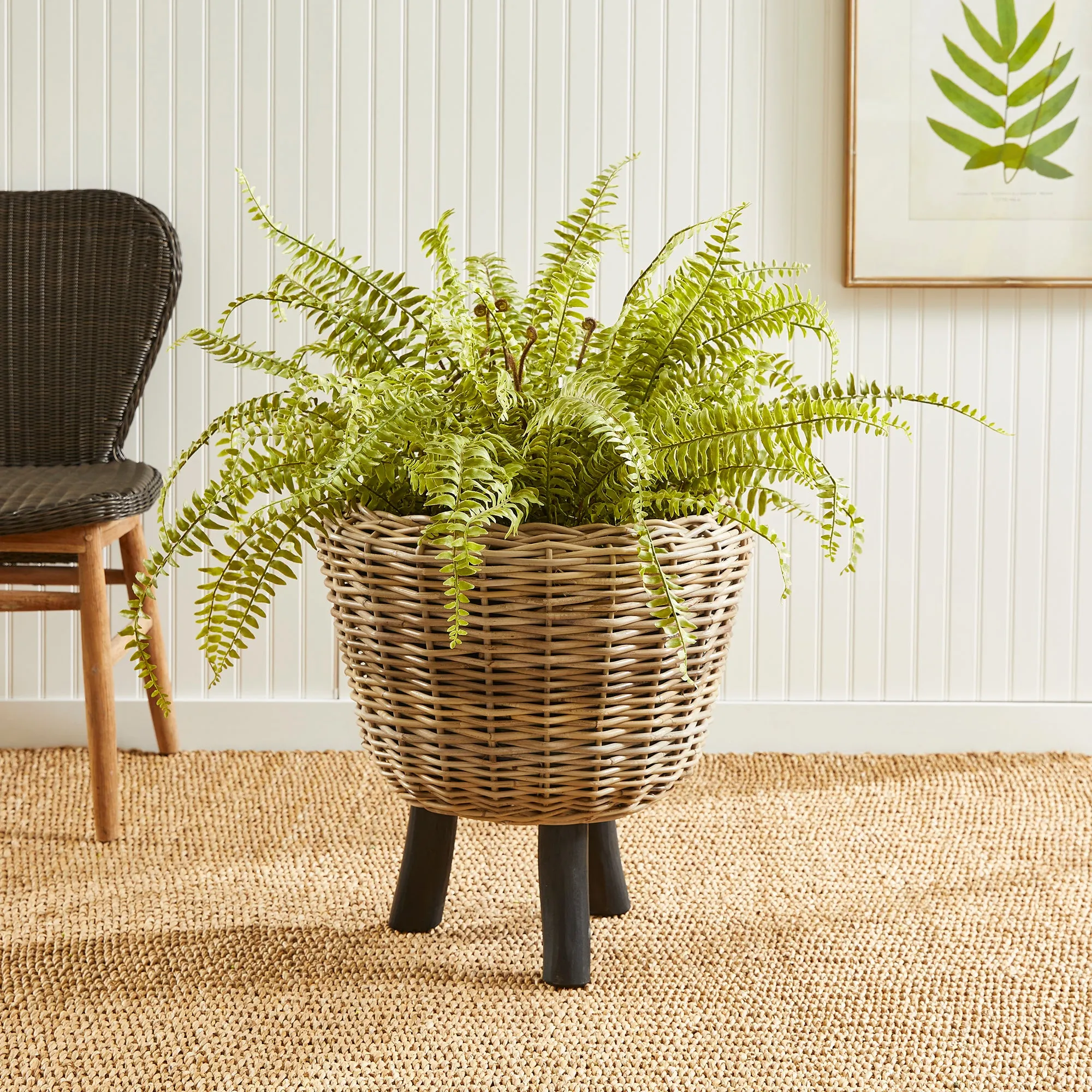 NAPA Home & Garden, WOVEN RATTAN DRY BASKET PLANT RISER 21.25",NNV427