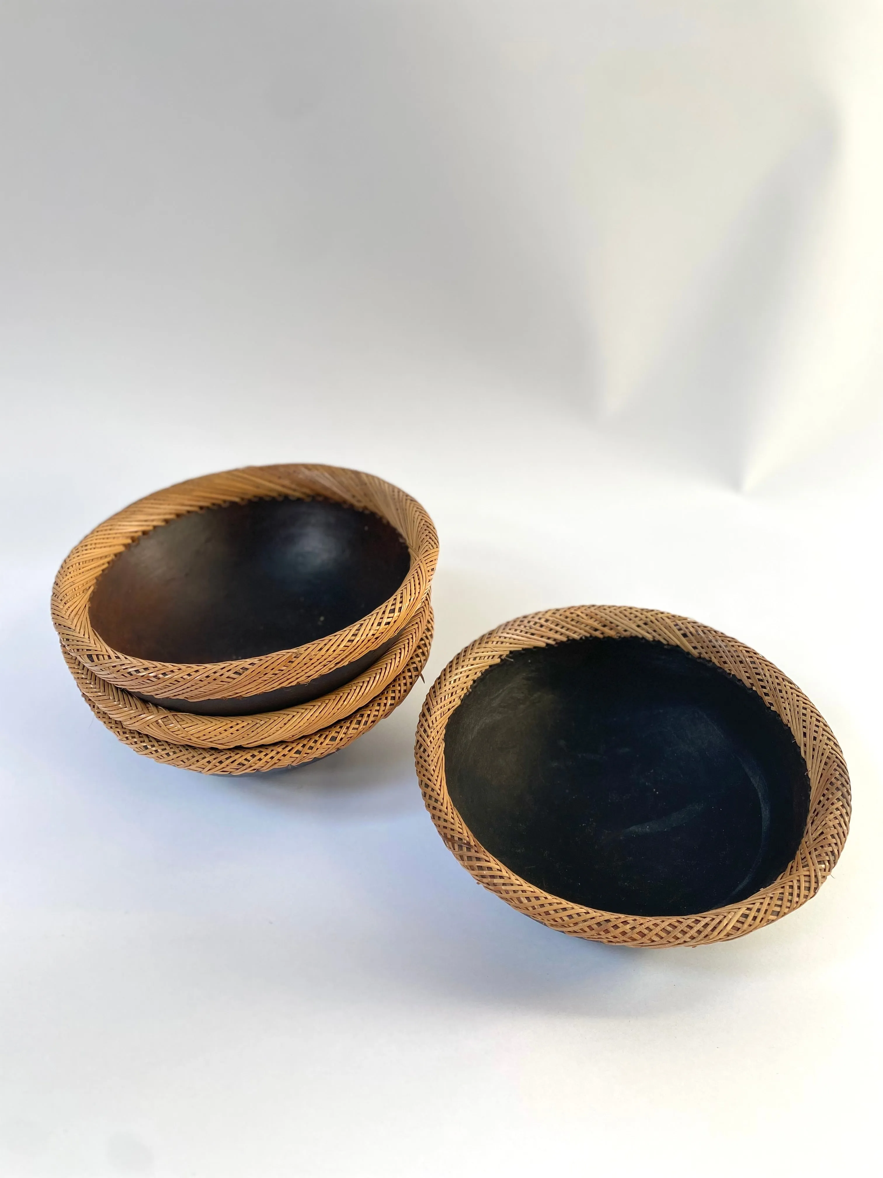 RATTAN EDGED CERAMIC BOWL