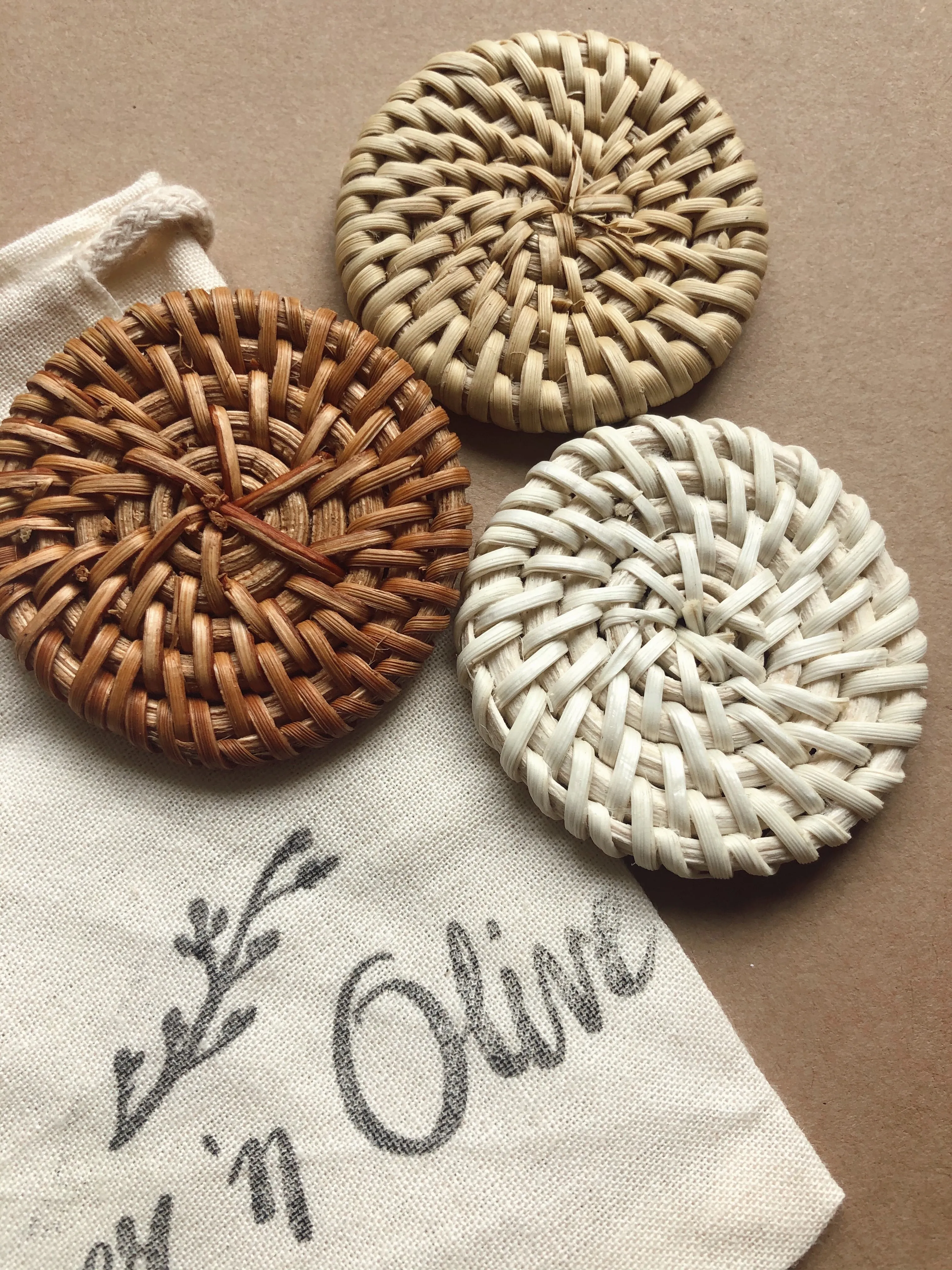 Rattan Phone Pop socket- phone grip