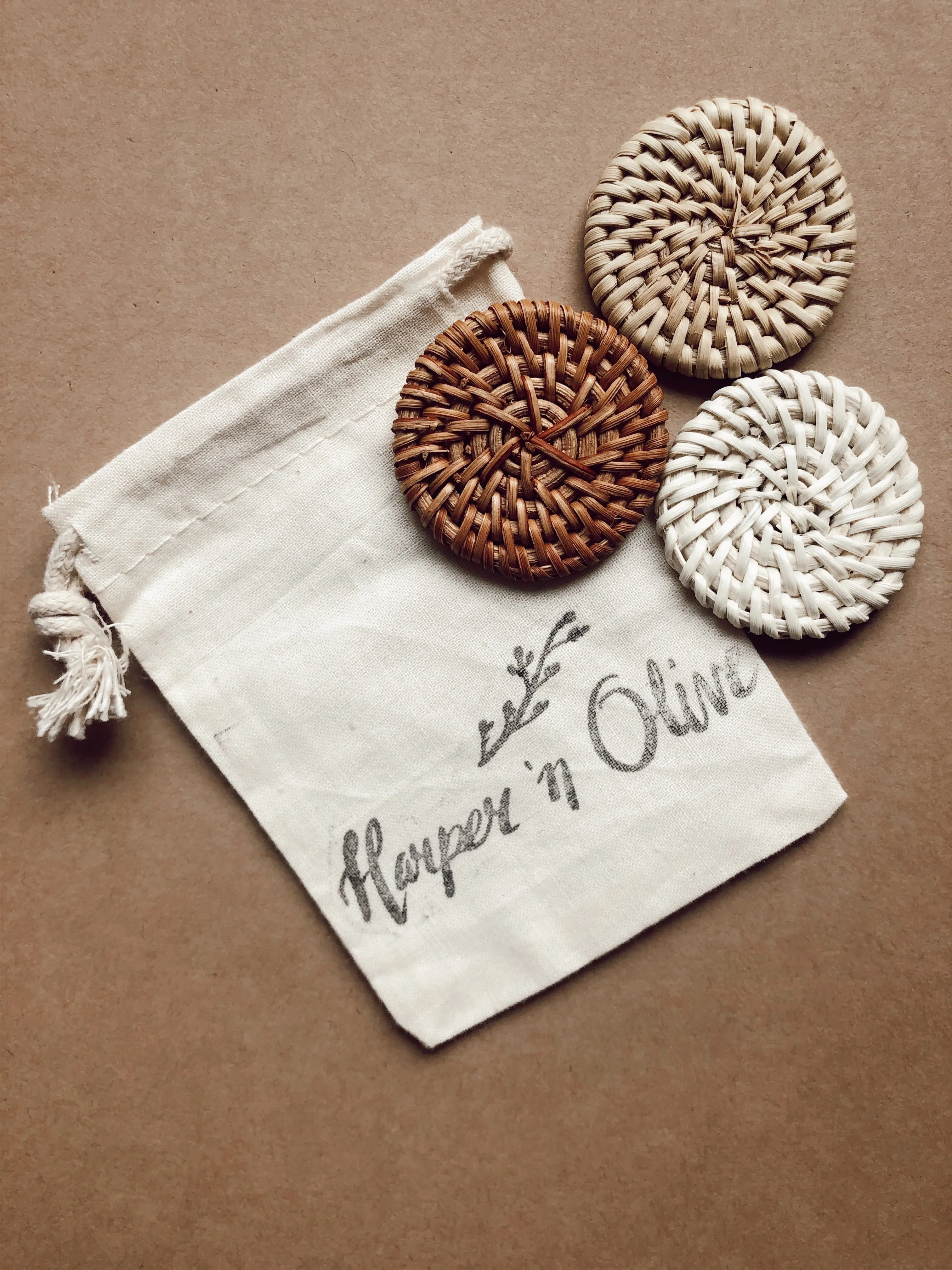 Rattan Phone Pop socket- phone grip