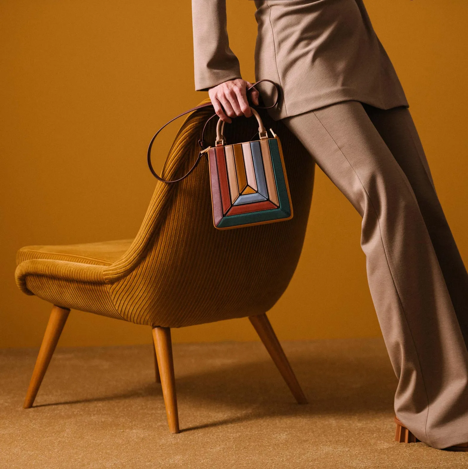 Sera Tall Tote Mini - Retro