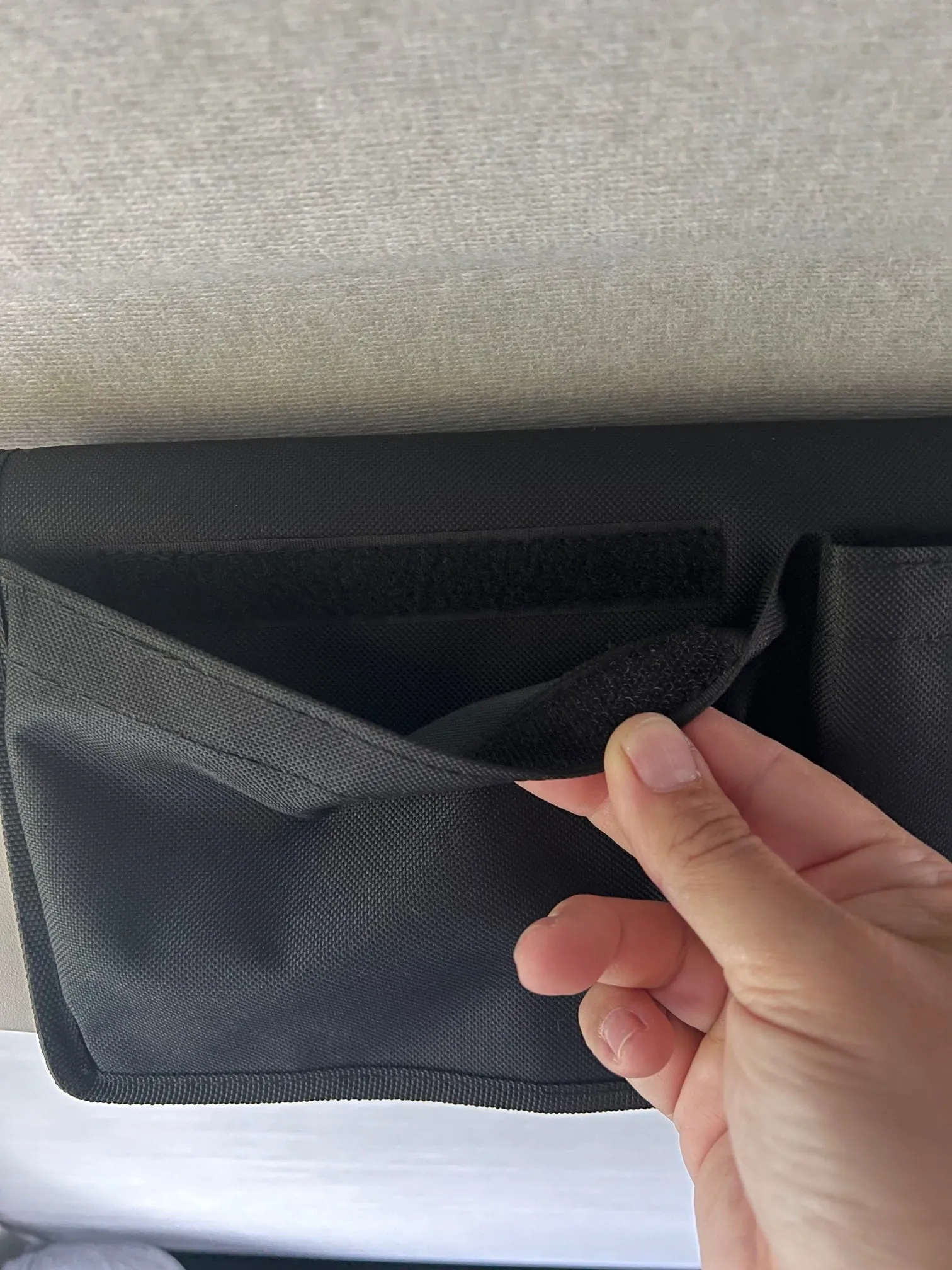 Sonnenblende Tasche / Organizer in Schwarz oder Grau
