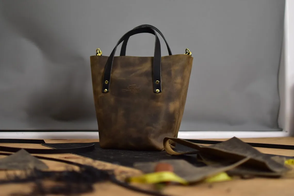 Sunday Tote (Mini) - Crazyhorse