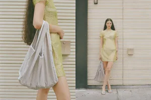 T-SHIRT BAG, TAUPE