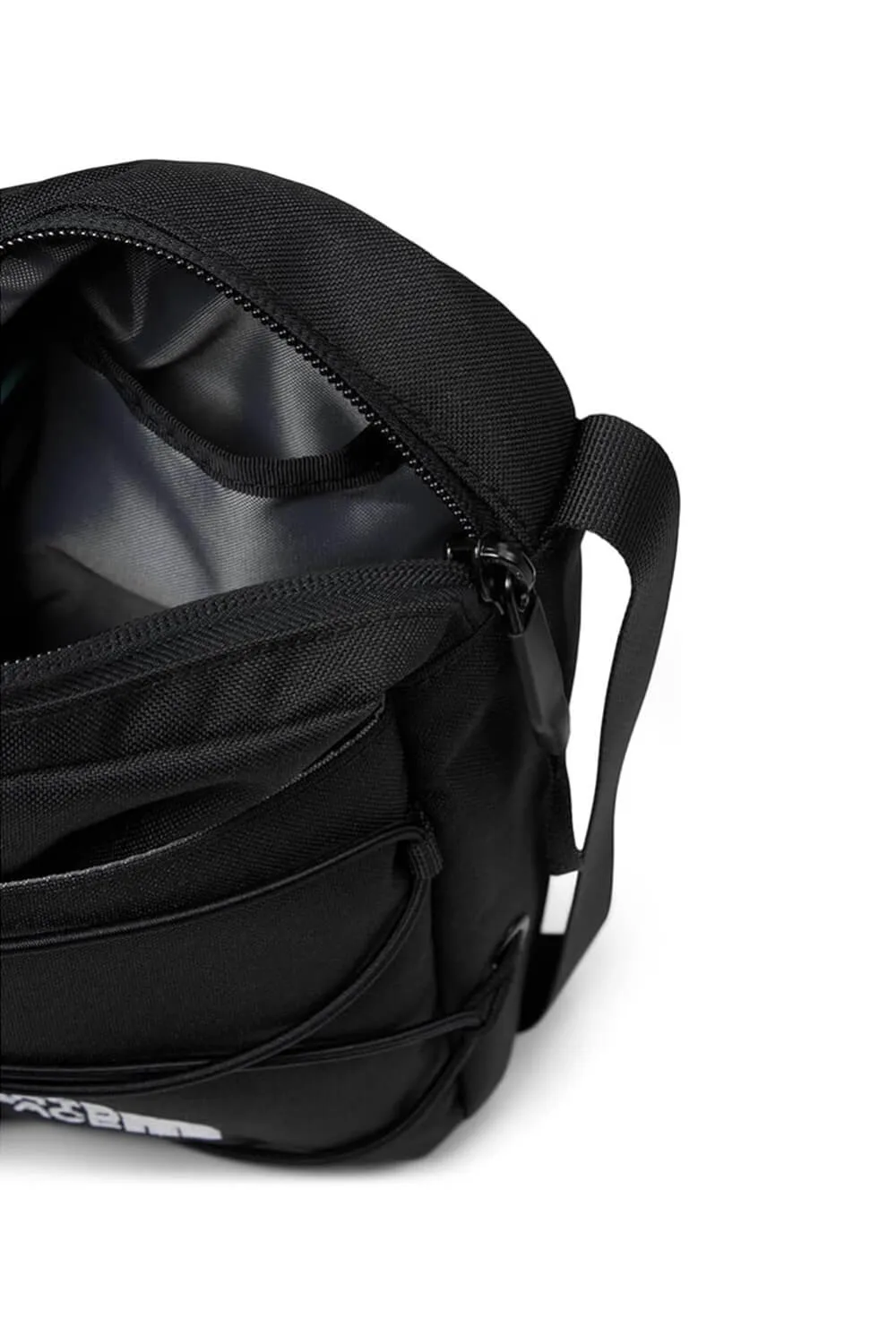 The North Face Jester Crossbody Bag in TNF Black | NF0A52UC-4H0