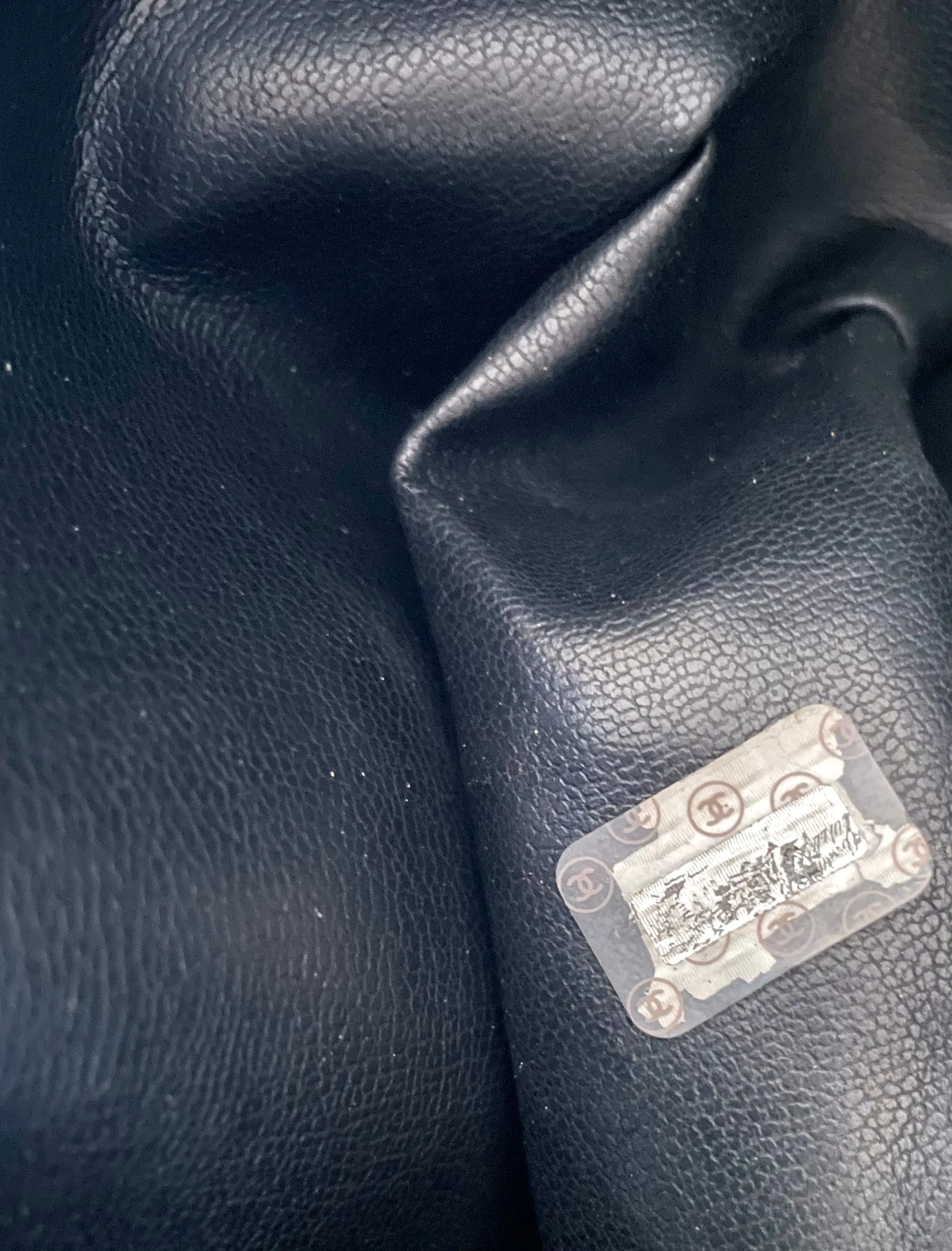 Vintage CHANEL black lambskin large tote bag with brown plastic chains and CC mark charm to the LAMPO zipper. 050206ac3