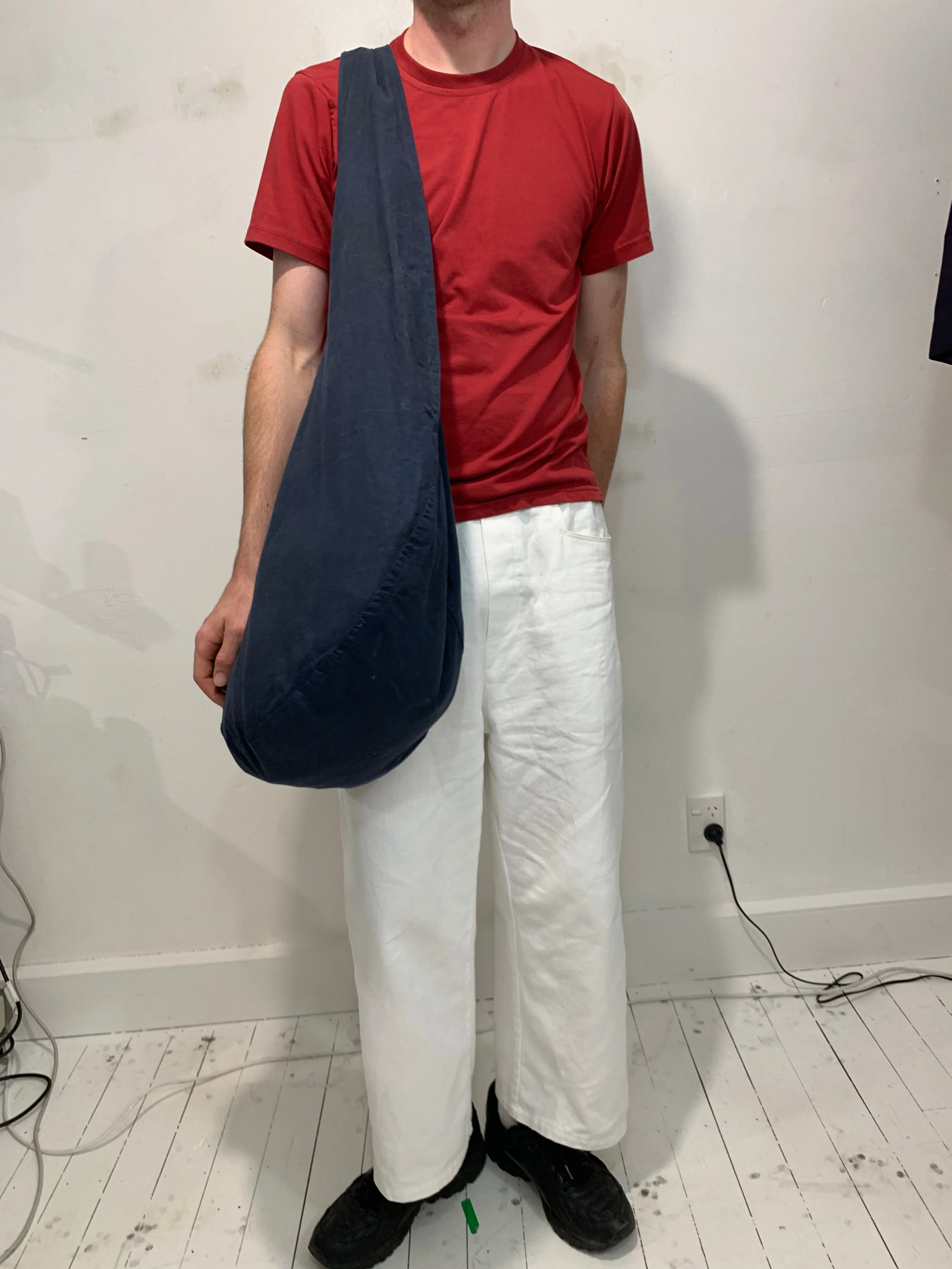 Waxed sling bag, blue