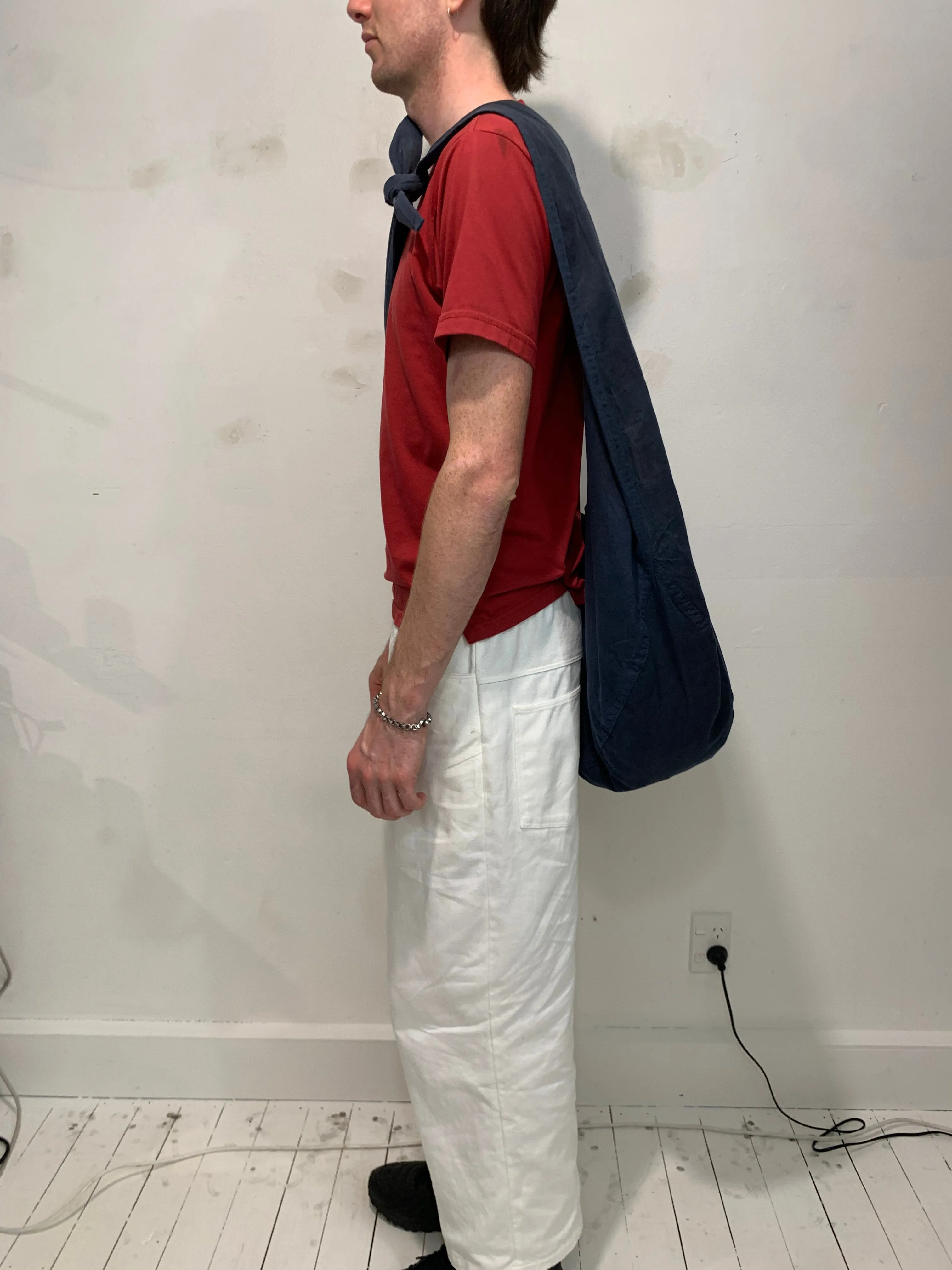 Waxed sling bag, blue