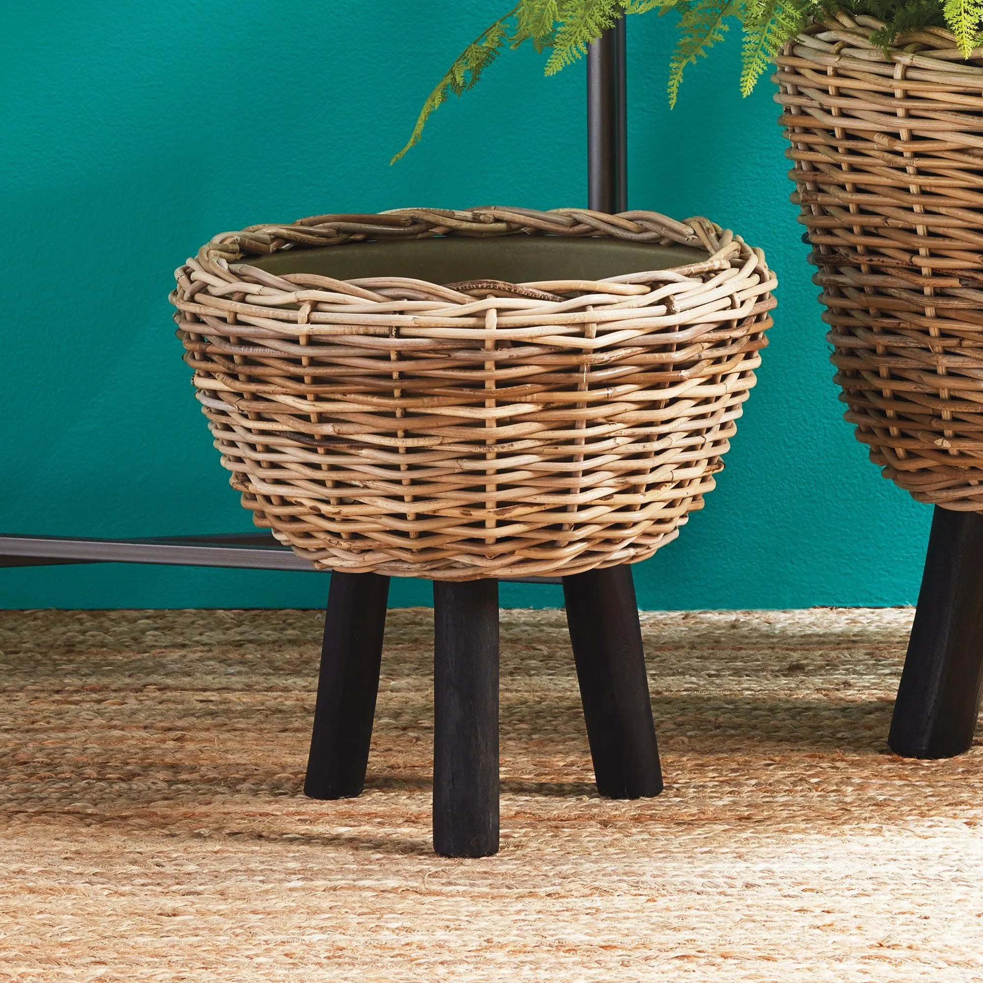 Woven Rattan Dry Basket Plant Riser 17"